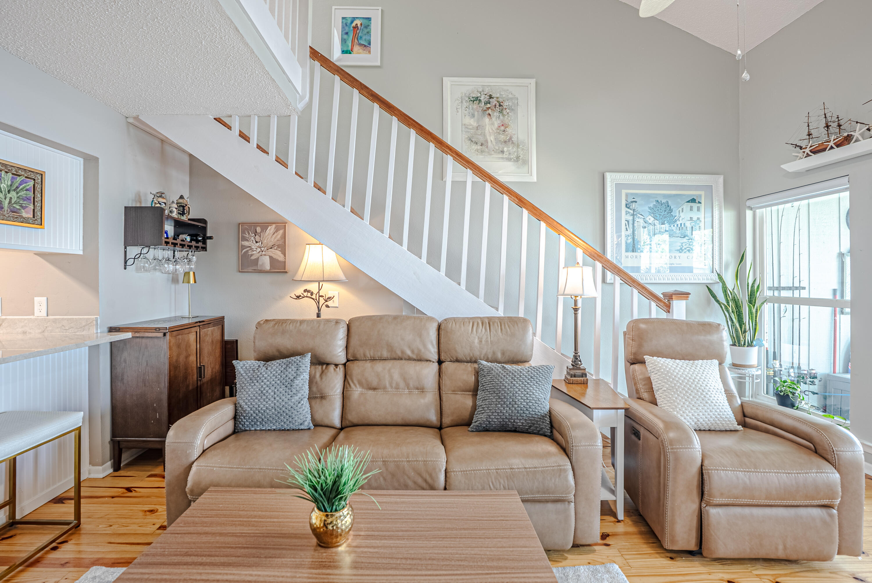 DOCKSIDE NORTH CONDO - Residential