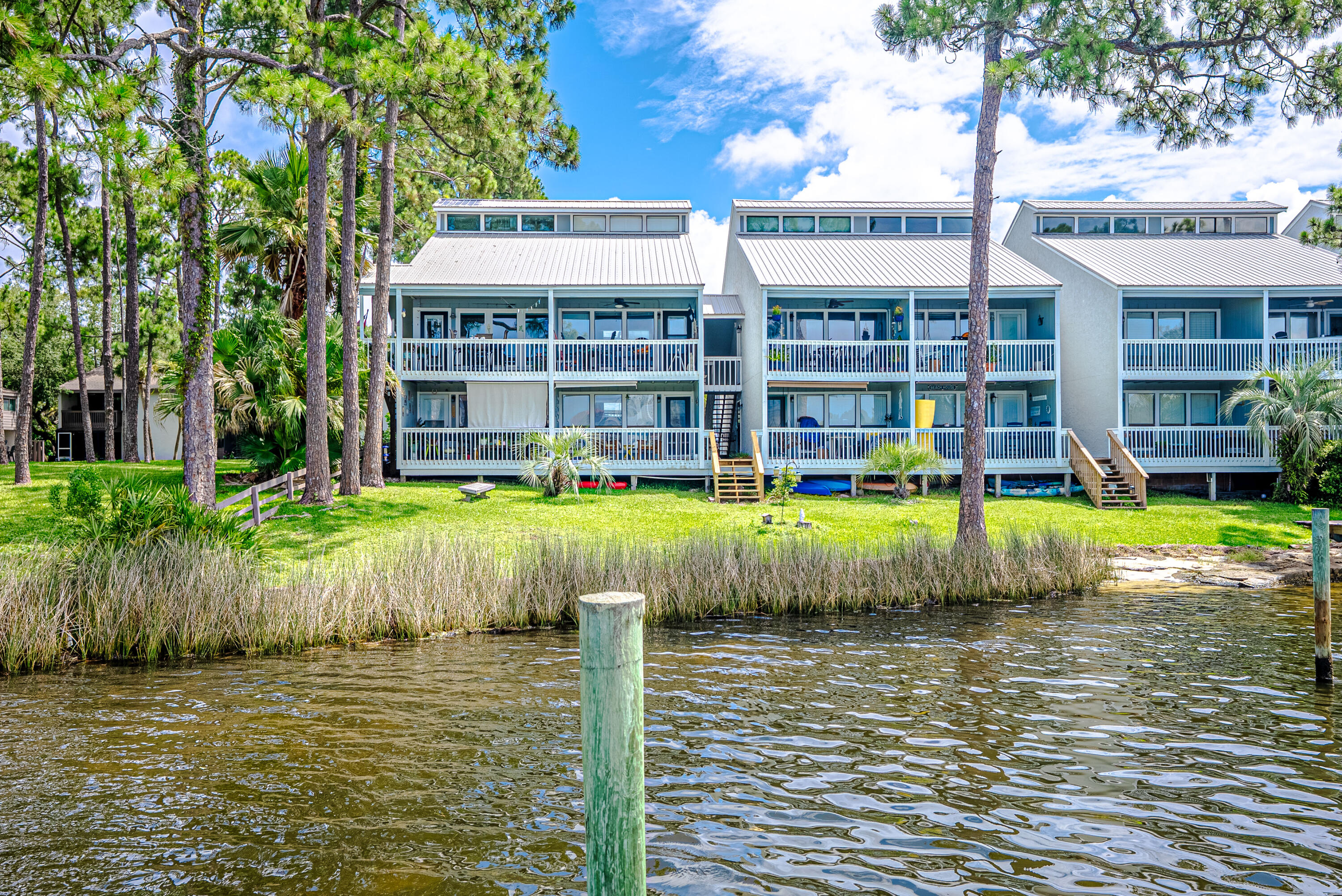 DOCKSIDE NORTH CONDO - Residential