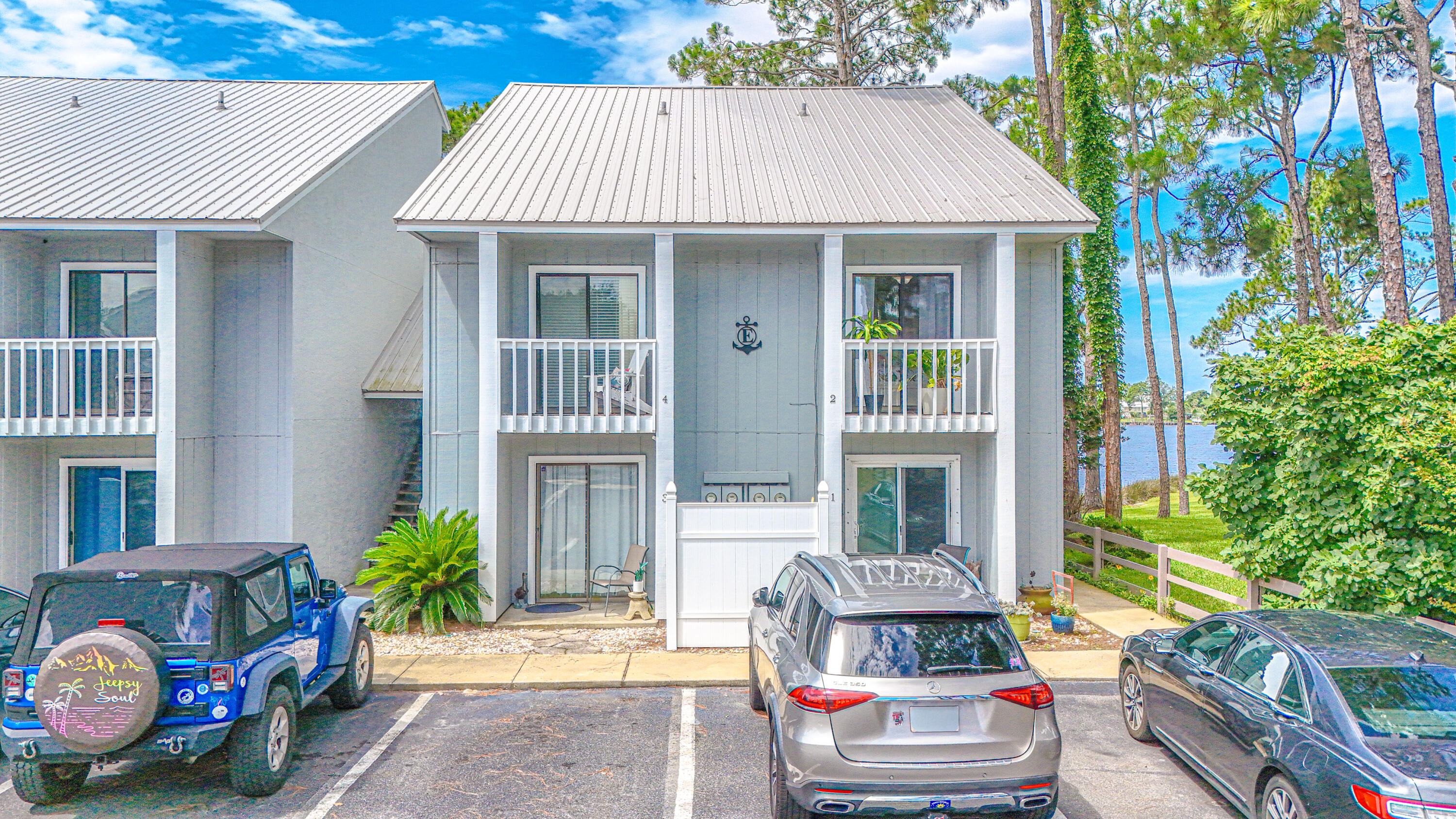 DOCKSIDE NORTH CONDO - Residential