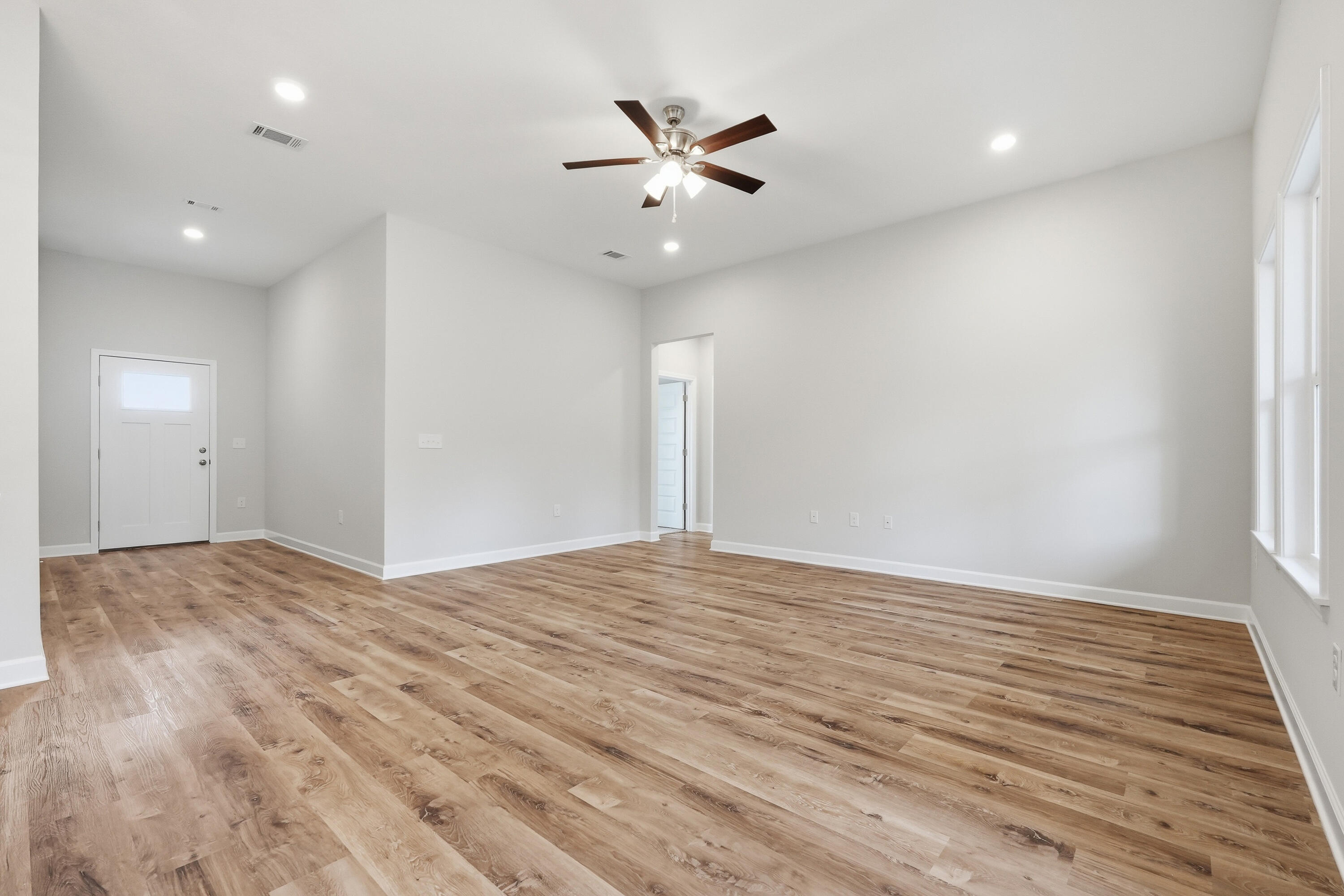 SOUTHERN CHARM - Residential