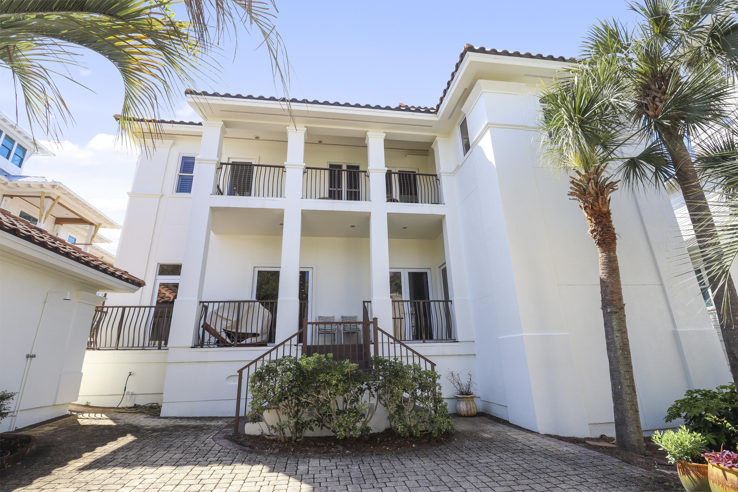 VILLAGE OF WHITE CLIFFS THE - Residential