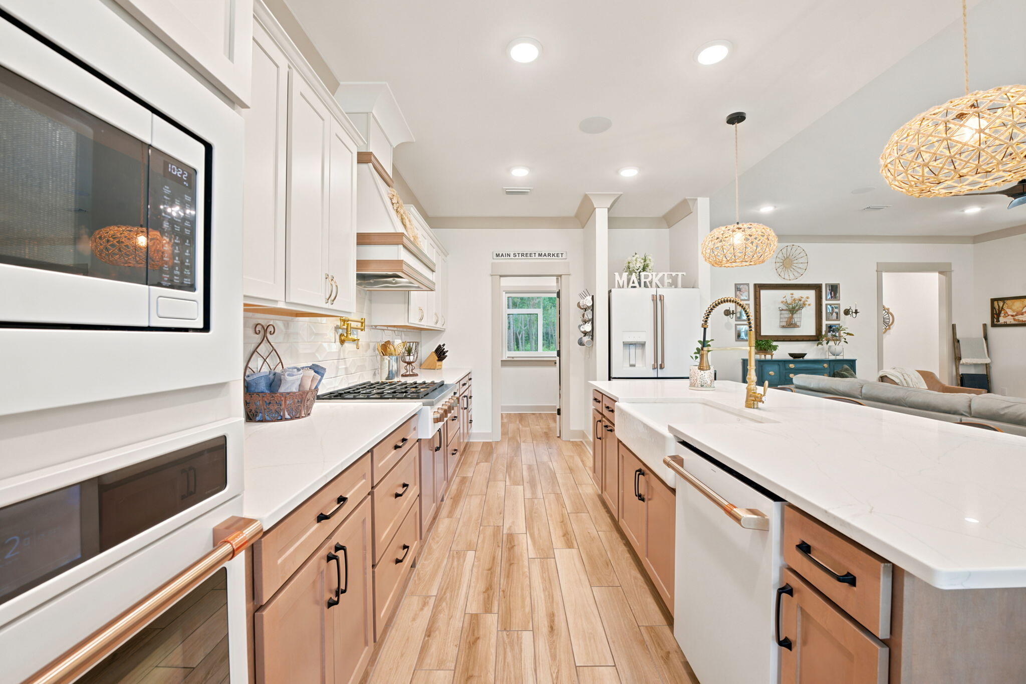 NO RECORDED SUBDIVISION - Residential
