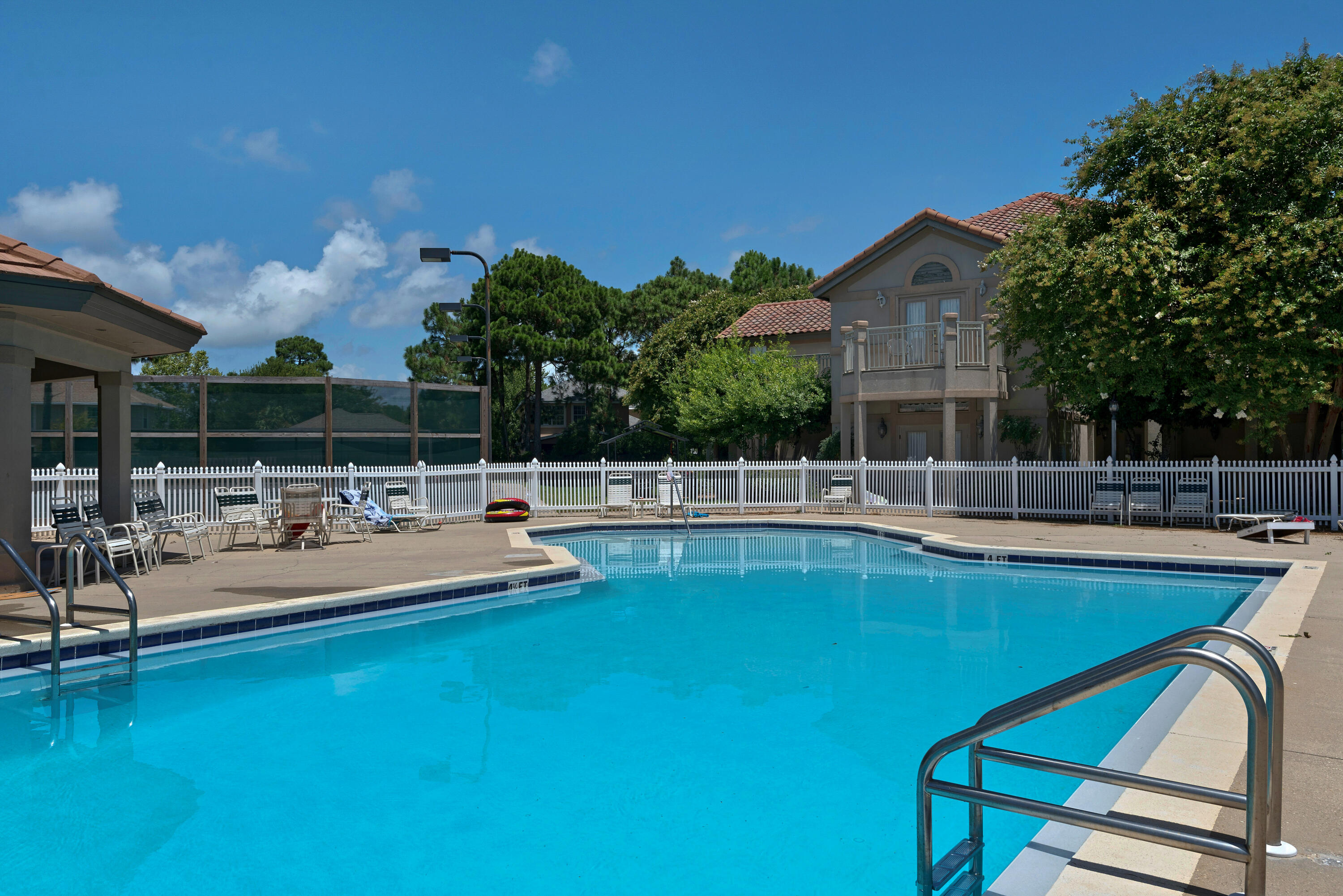 BAYWINDS GOLF ESTATES PH 3 - Residential