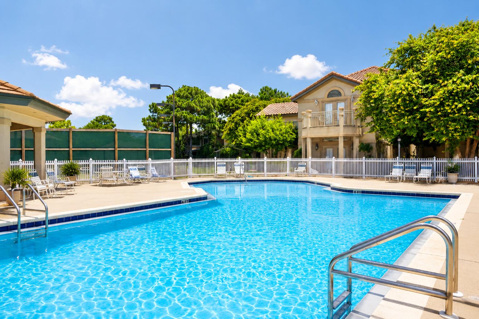 BAYWINDS GOLF ESTATES PH 3 - Residential