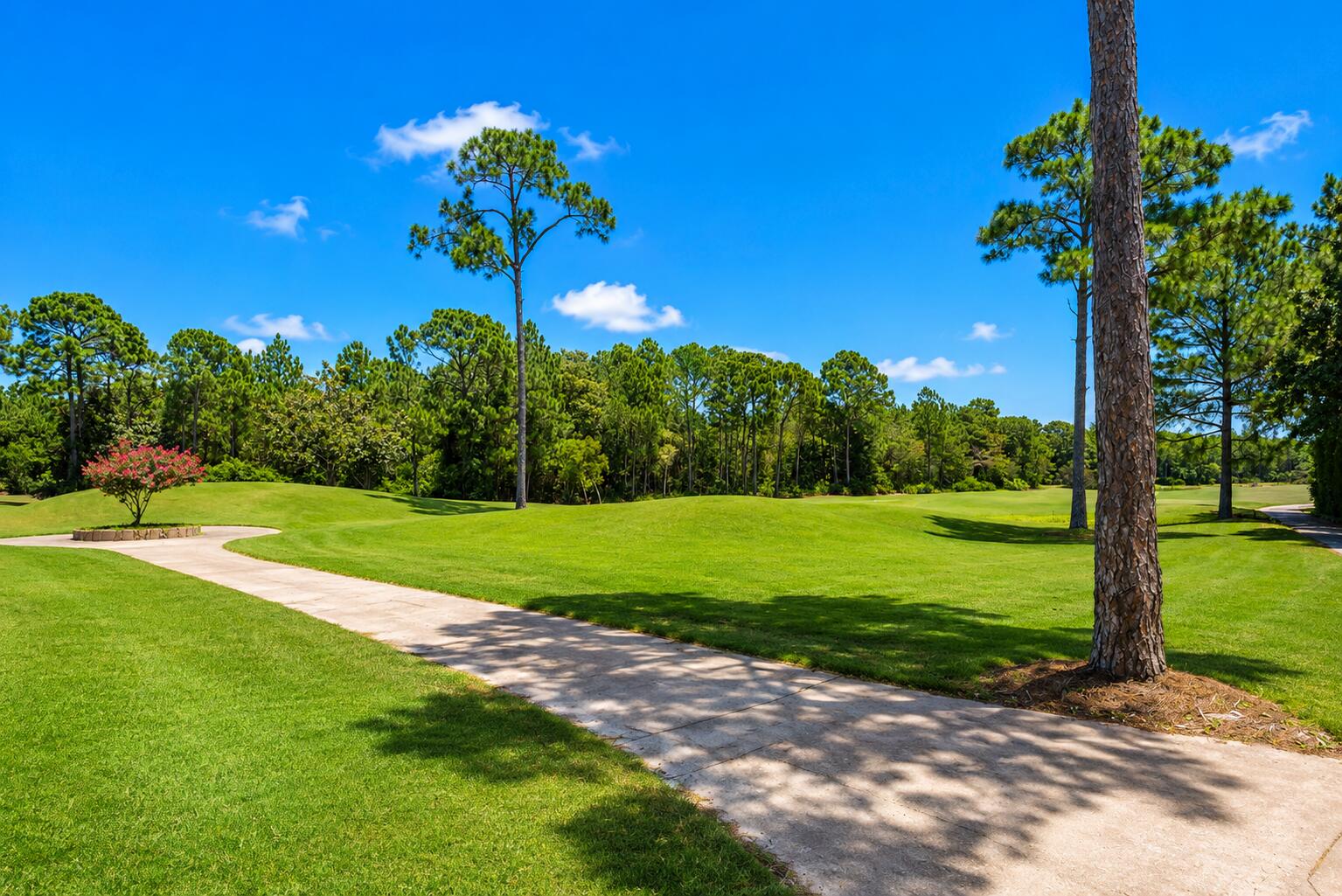 BAYWINDS GOLF ESTATES PH 3 - Residential
