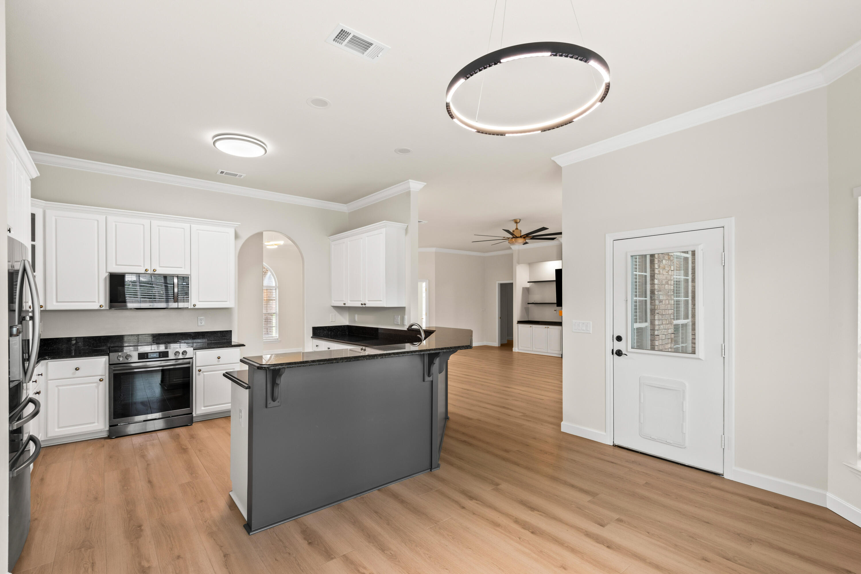 BAYWINDS GOLF ESTATES PH 3 - Residential