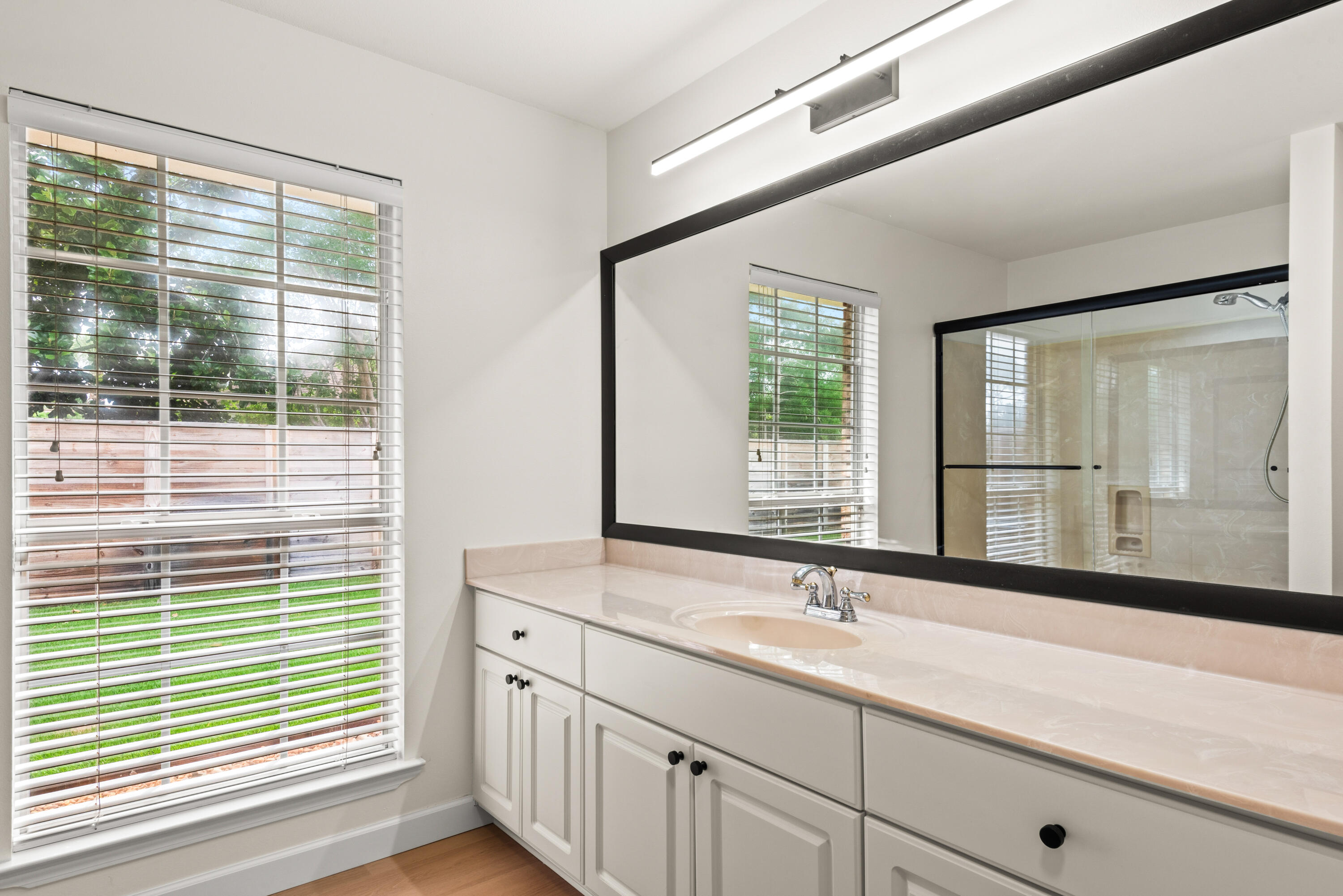 BAYWINDS GOLF ESTATES PH 3 - Residential