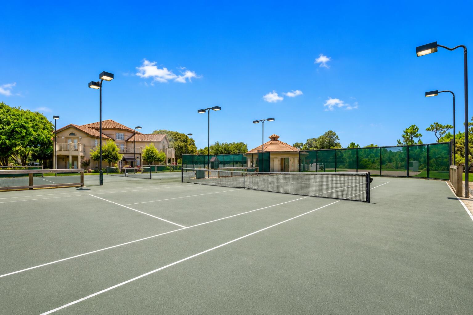 BAYWINDS GOLF ESTATES PH 3 - Residential