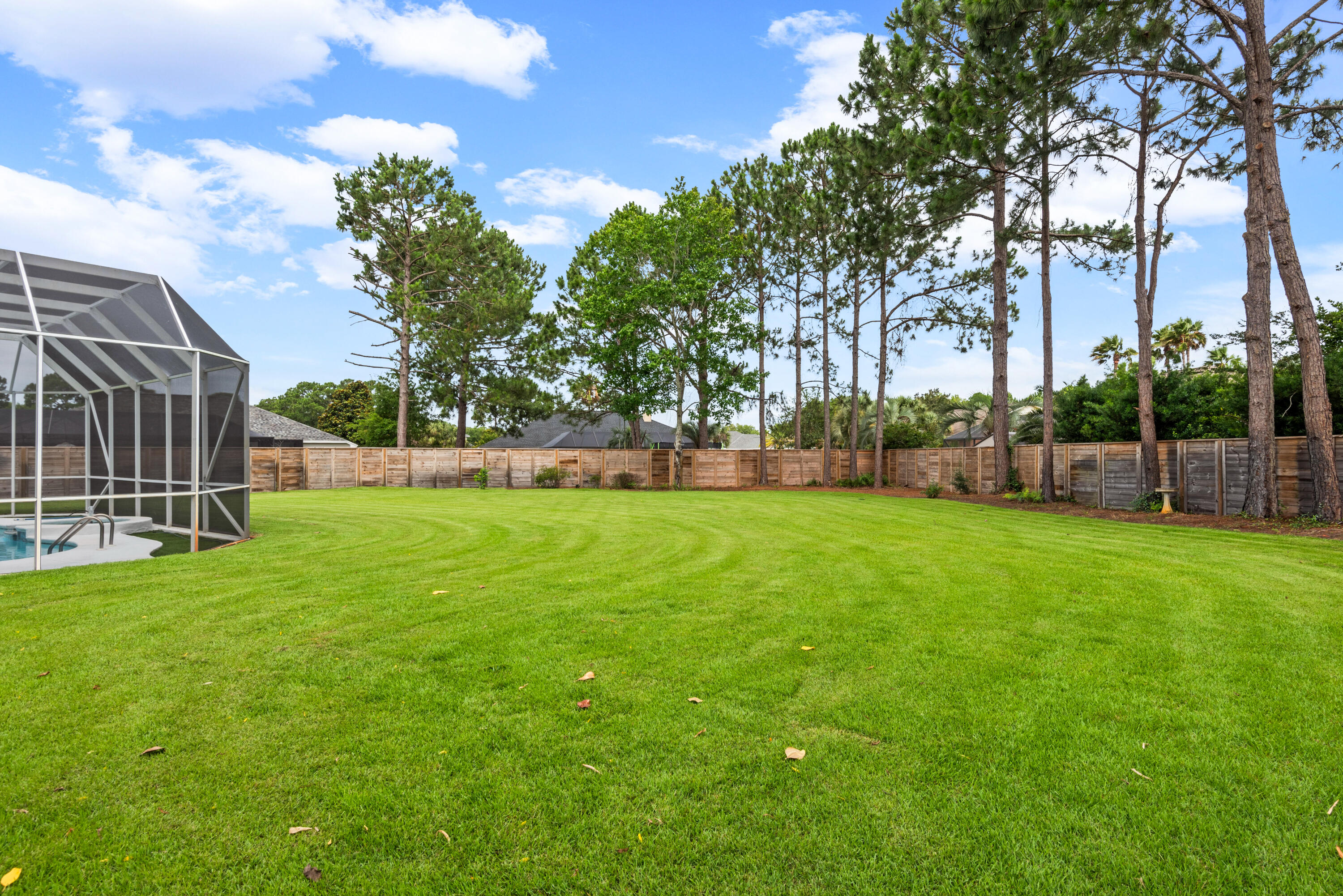 BAYWINDS GOLF ESTATES PH 3 - Residential