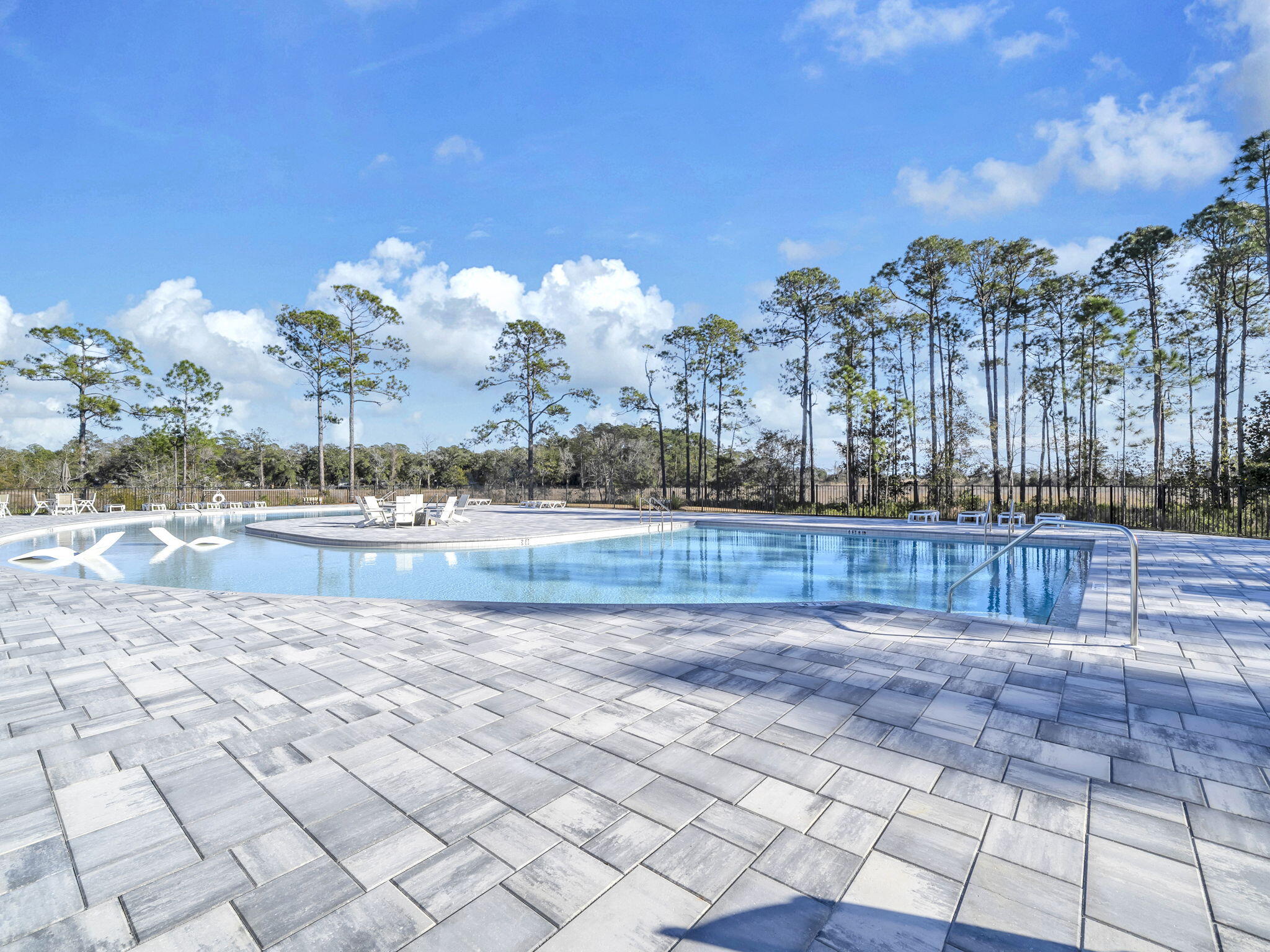 STEAMBOAT LANDING - Residential