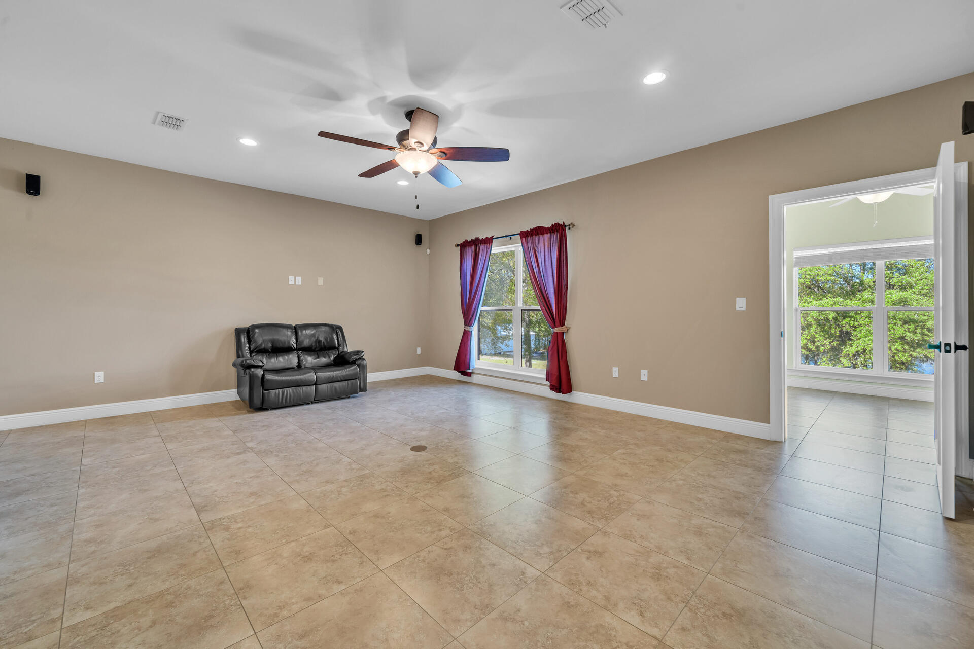 MEADOW LAKE ESTATES - Residential