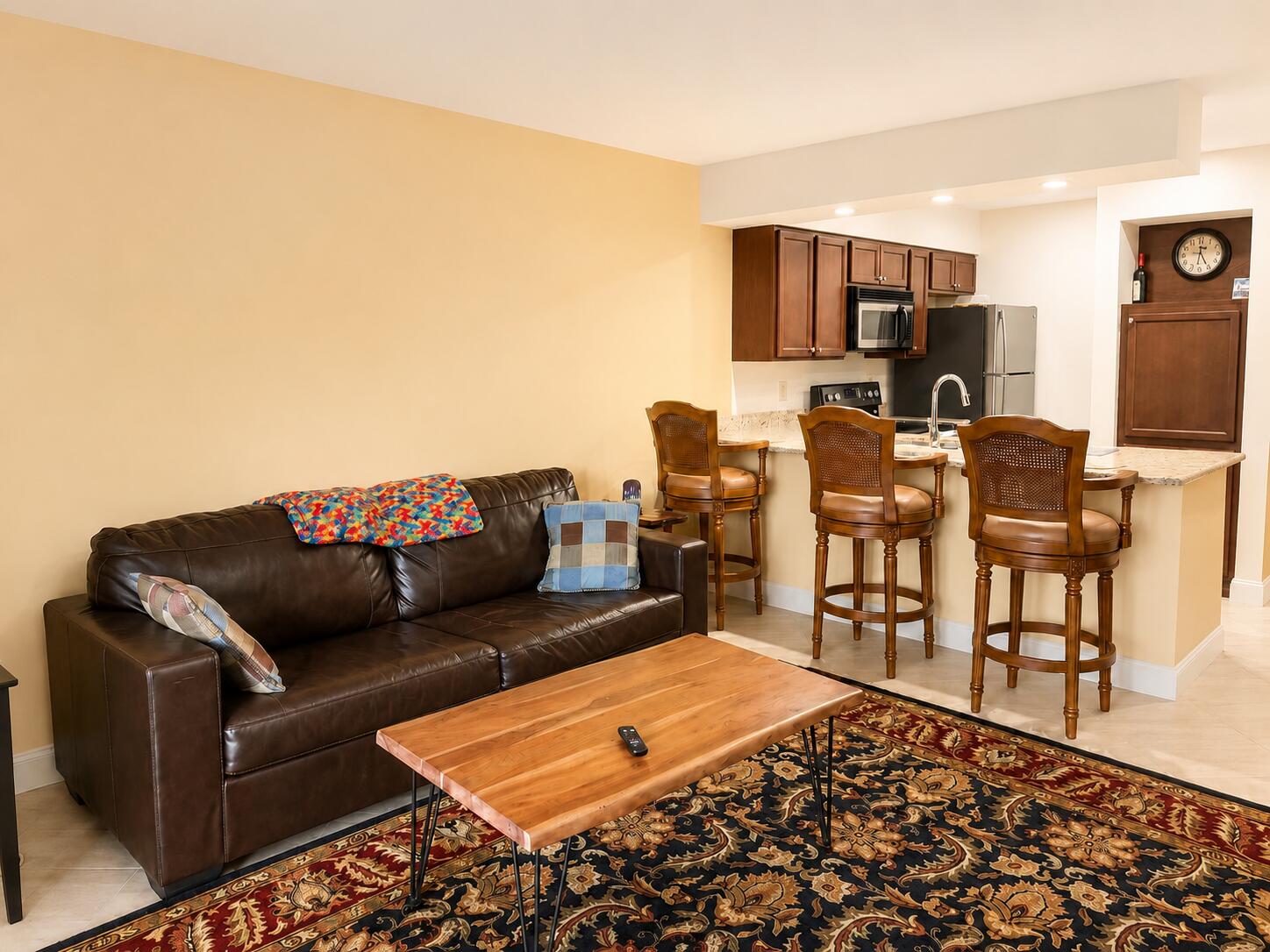 LAKESIDE CONDO AT BLUEWATER BAY - Residential