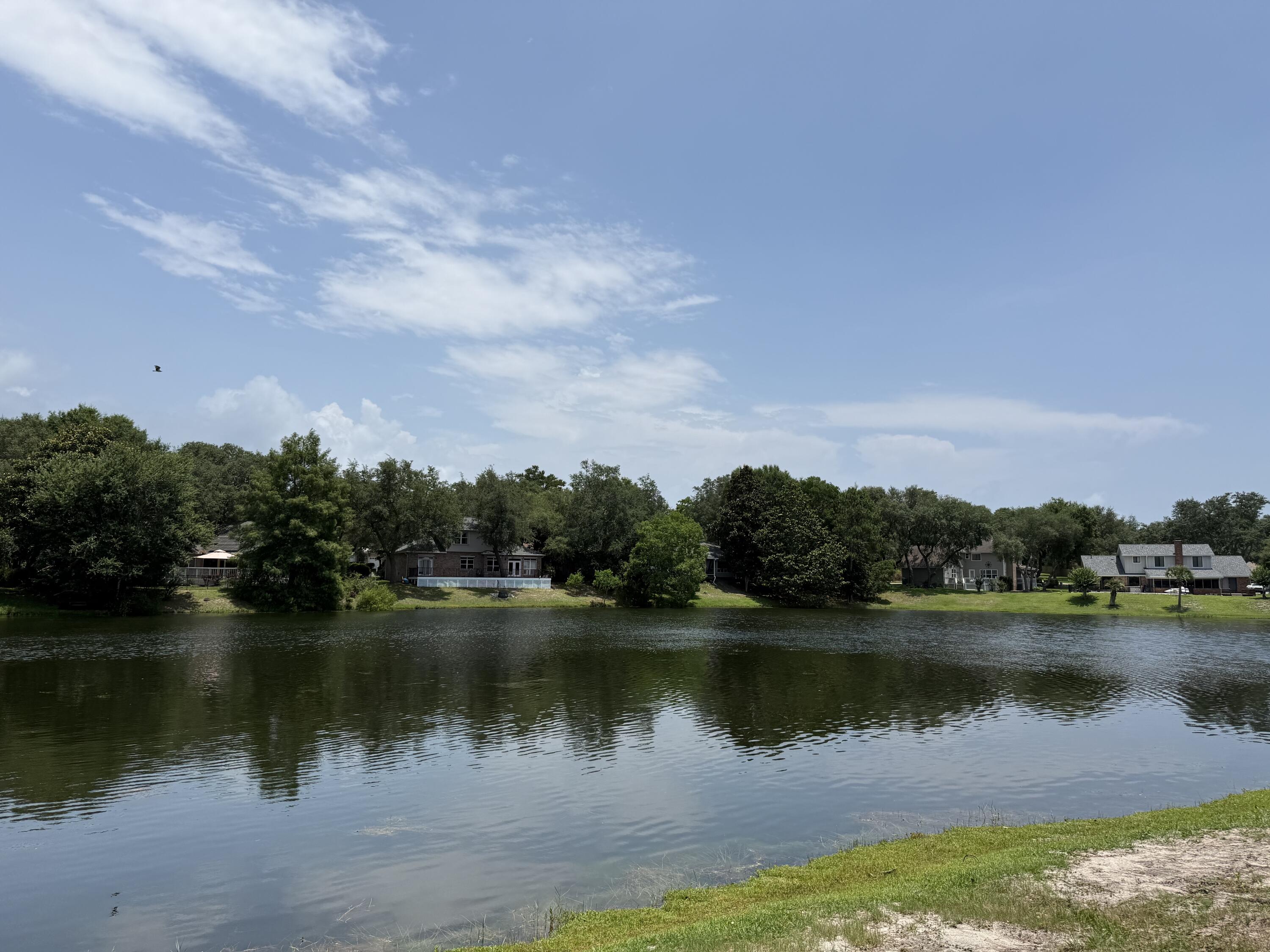 LAKESIDE CONDO AT BLUEWATER BAY - Residential