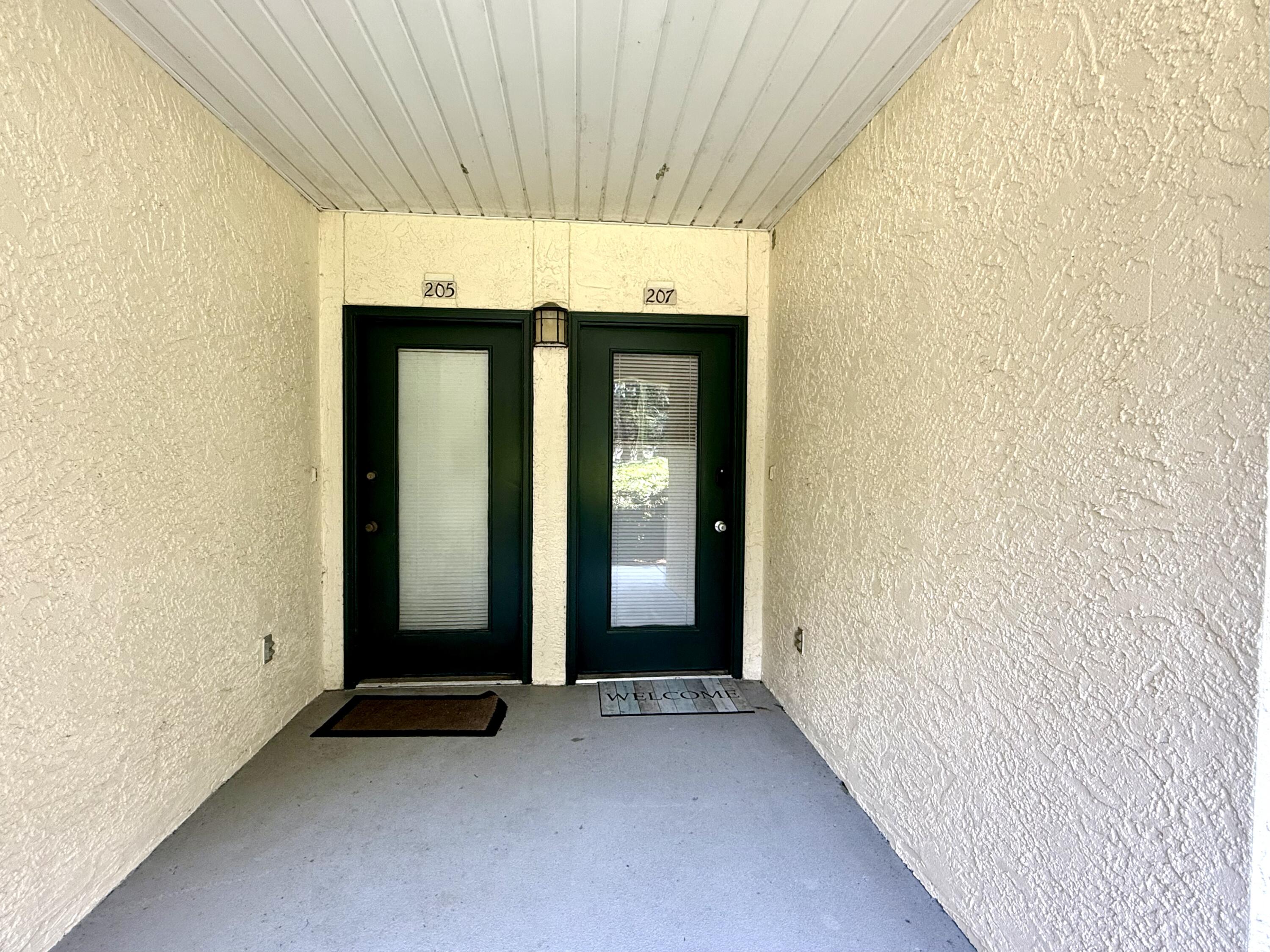 LAKESIDE CONDO AT BLUEWATER BAY - Residential