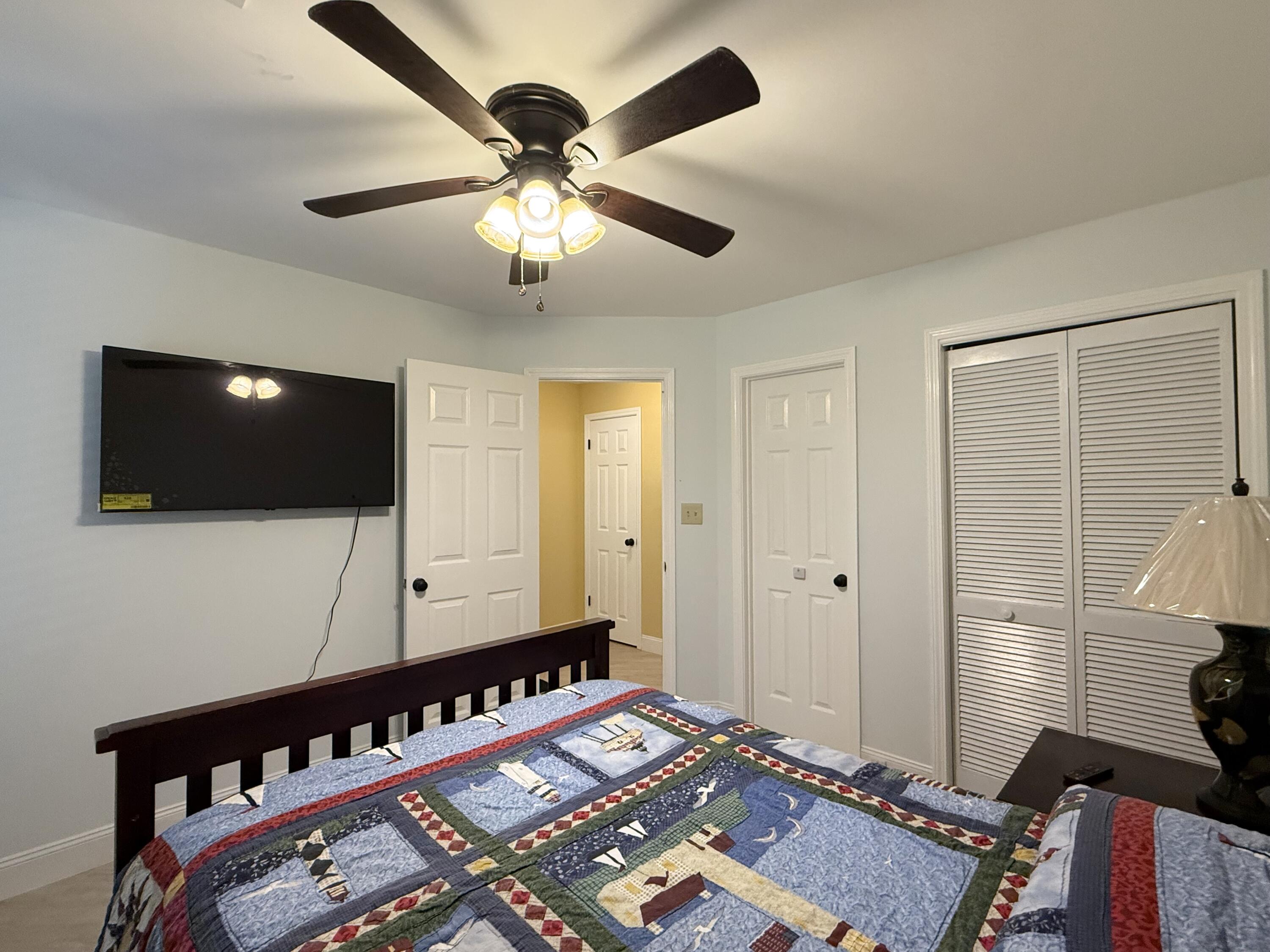 LAKESIDE CONDO AT BLUEWATER BAY - Residential