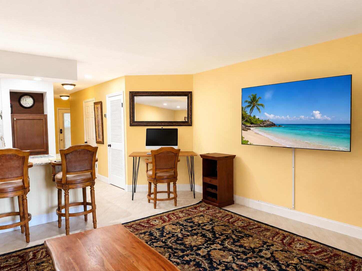 LAKESIDE CONDO AT BLUEWATER BAY - Residential