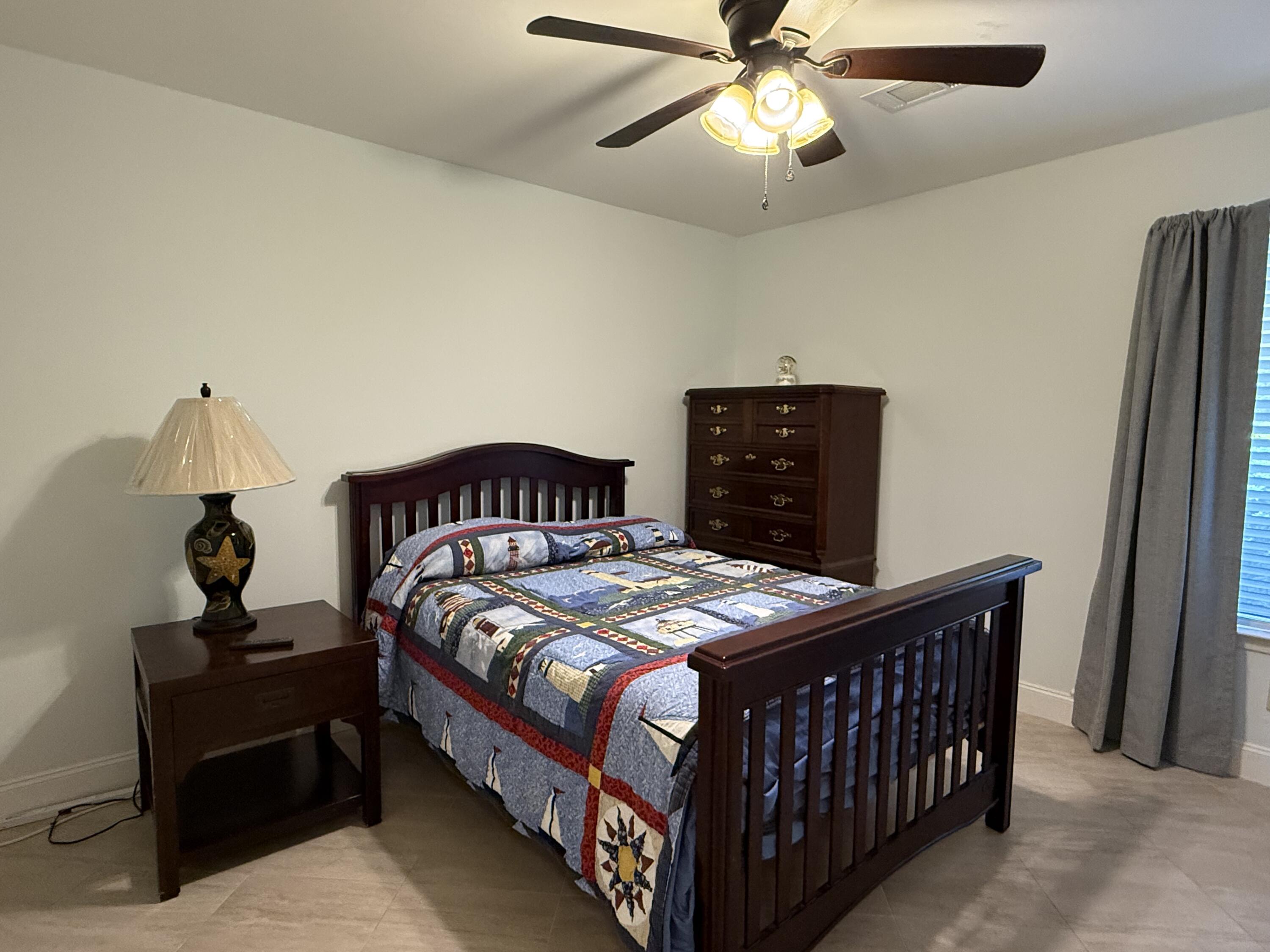 LAKESIDE CONDO AT BLUEWATER BAY - Residential