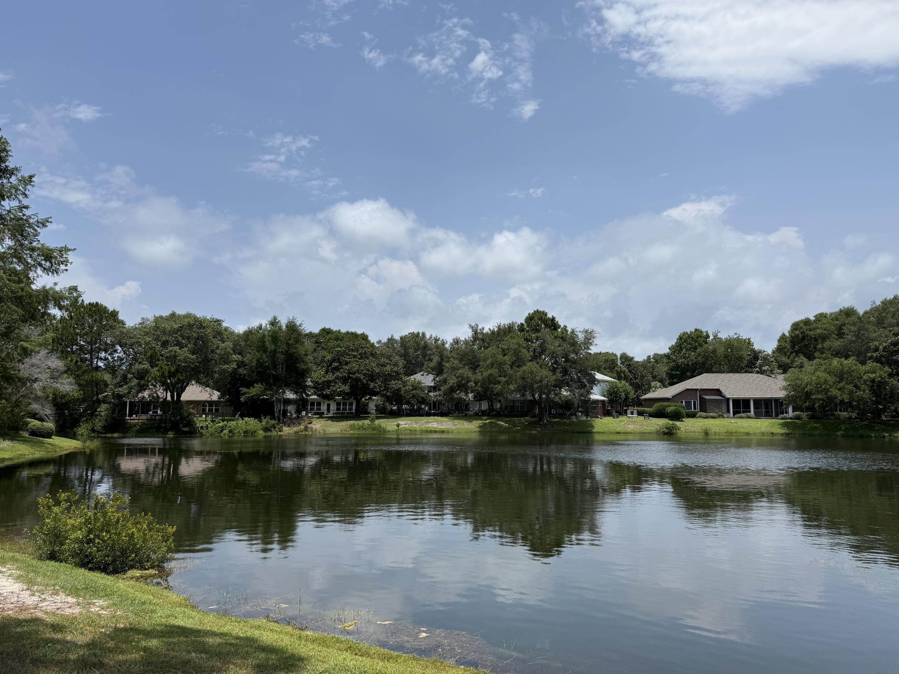LAKESIDE CONDO AT BLUEWATER BAY - Residential