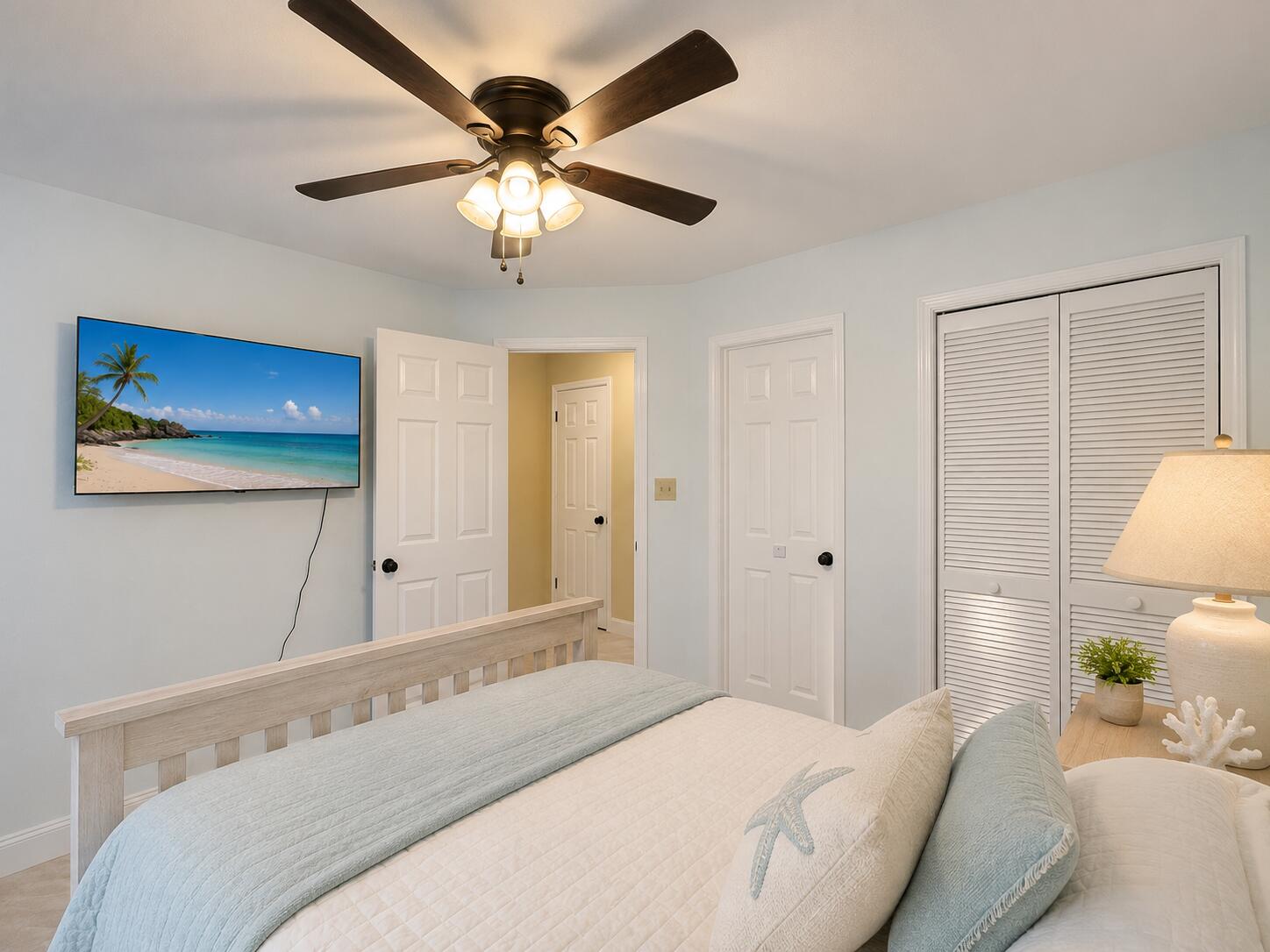 LAKESIDE CONDO AT BLUEWATER BAY - Residential