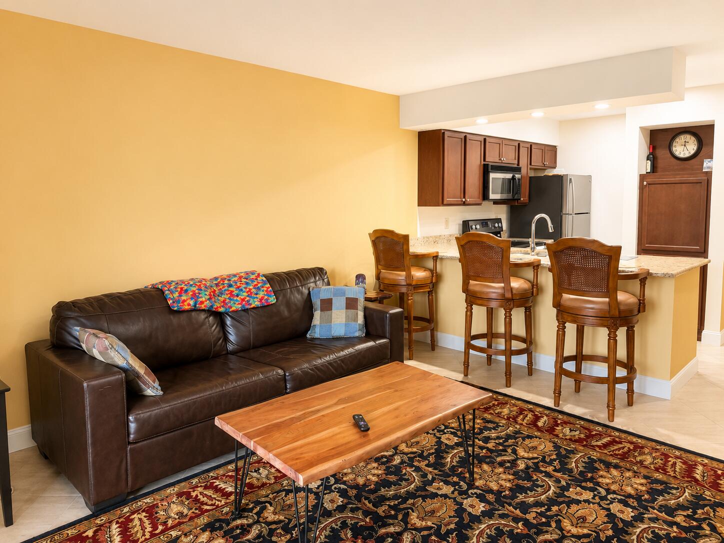 LAKESIDE CONDO AT BLUEWATER BAY - Residential