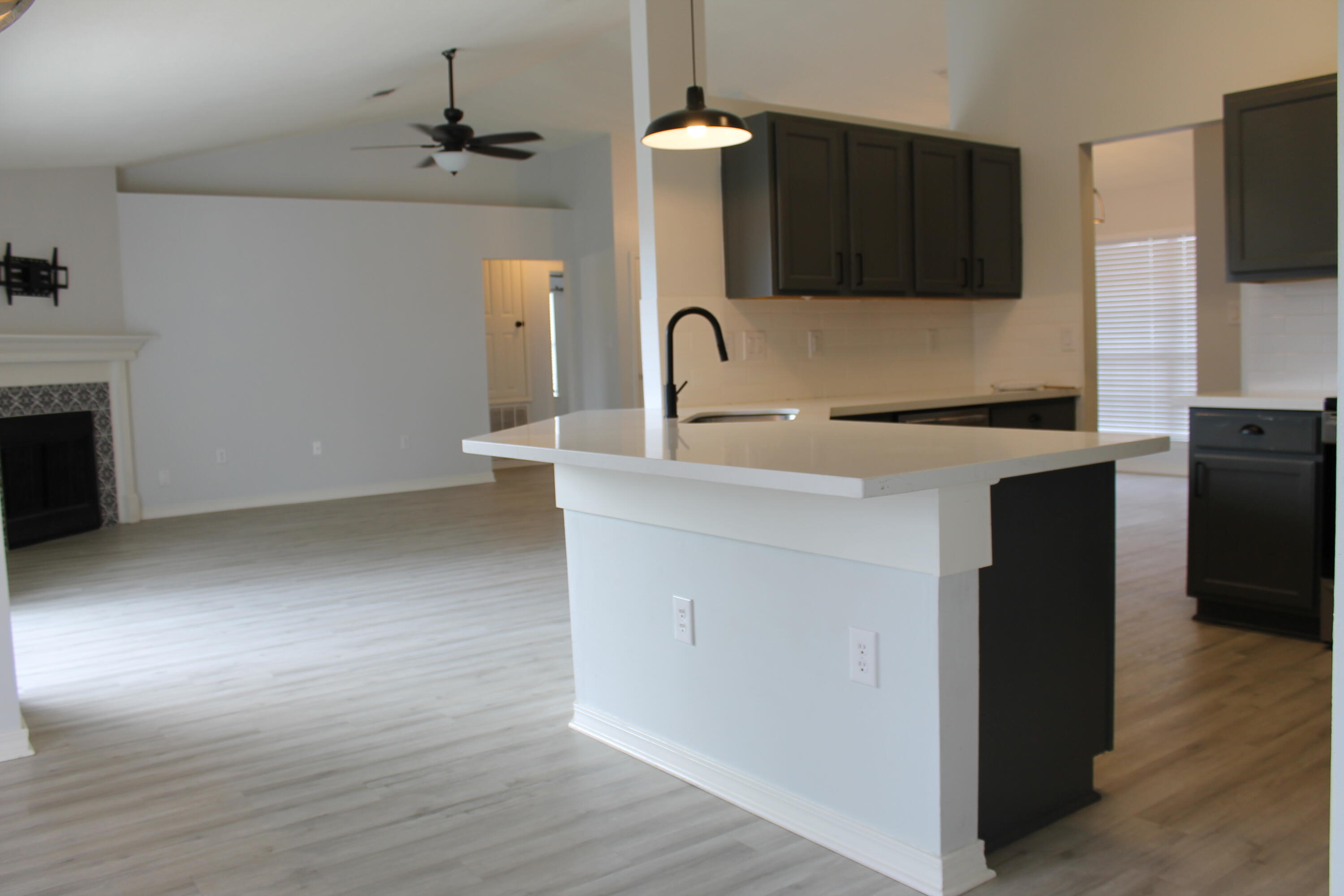 HAMPTON RIDGE ESTATES - Residential Lease