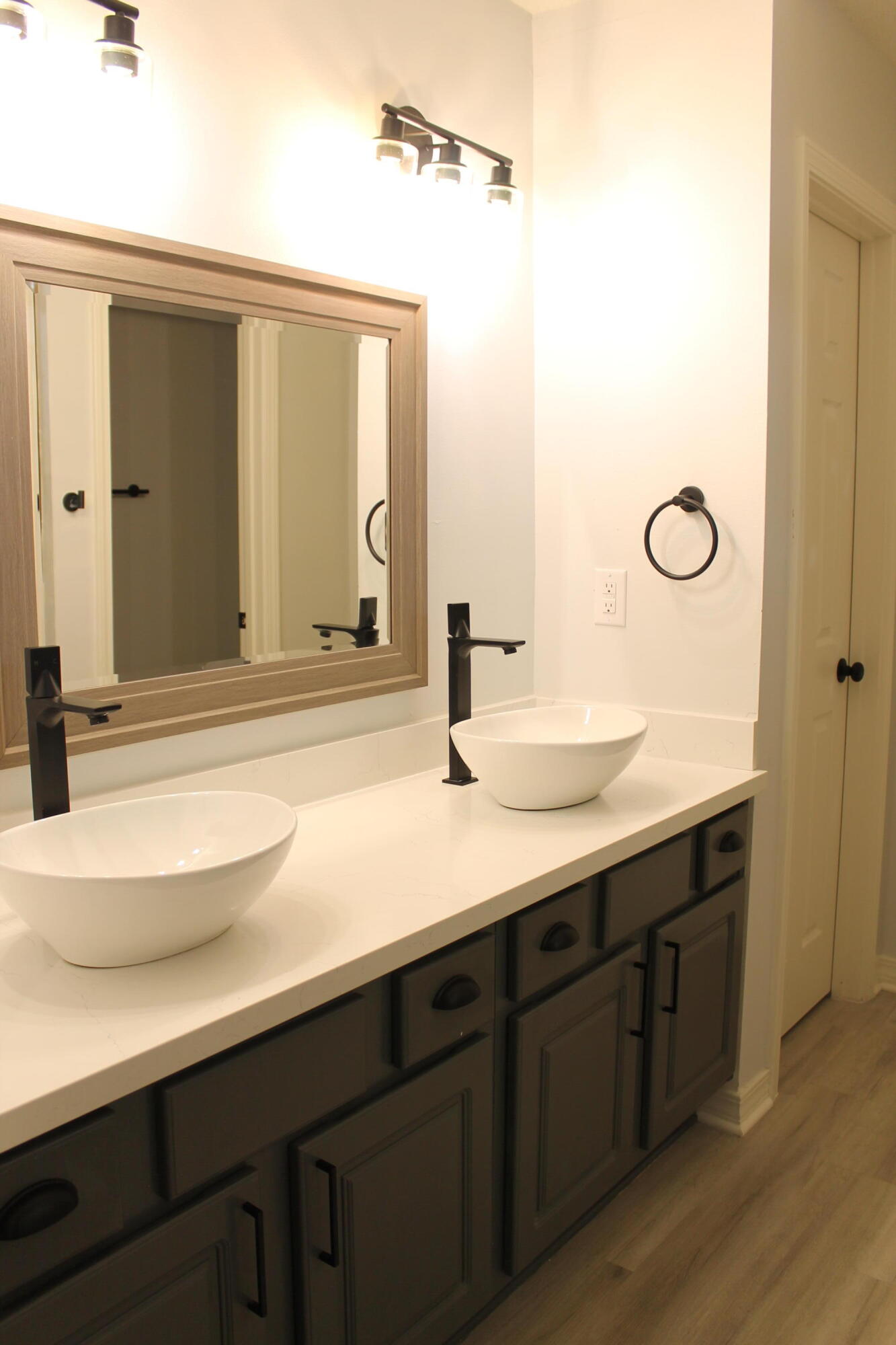 HAMPTON RIDGE ESTATES - Residential Lease