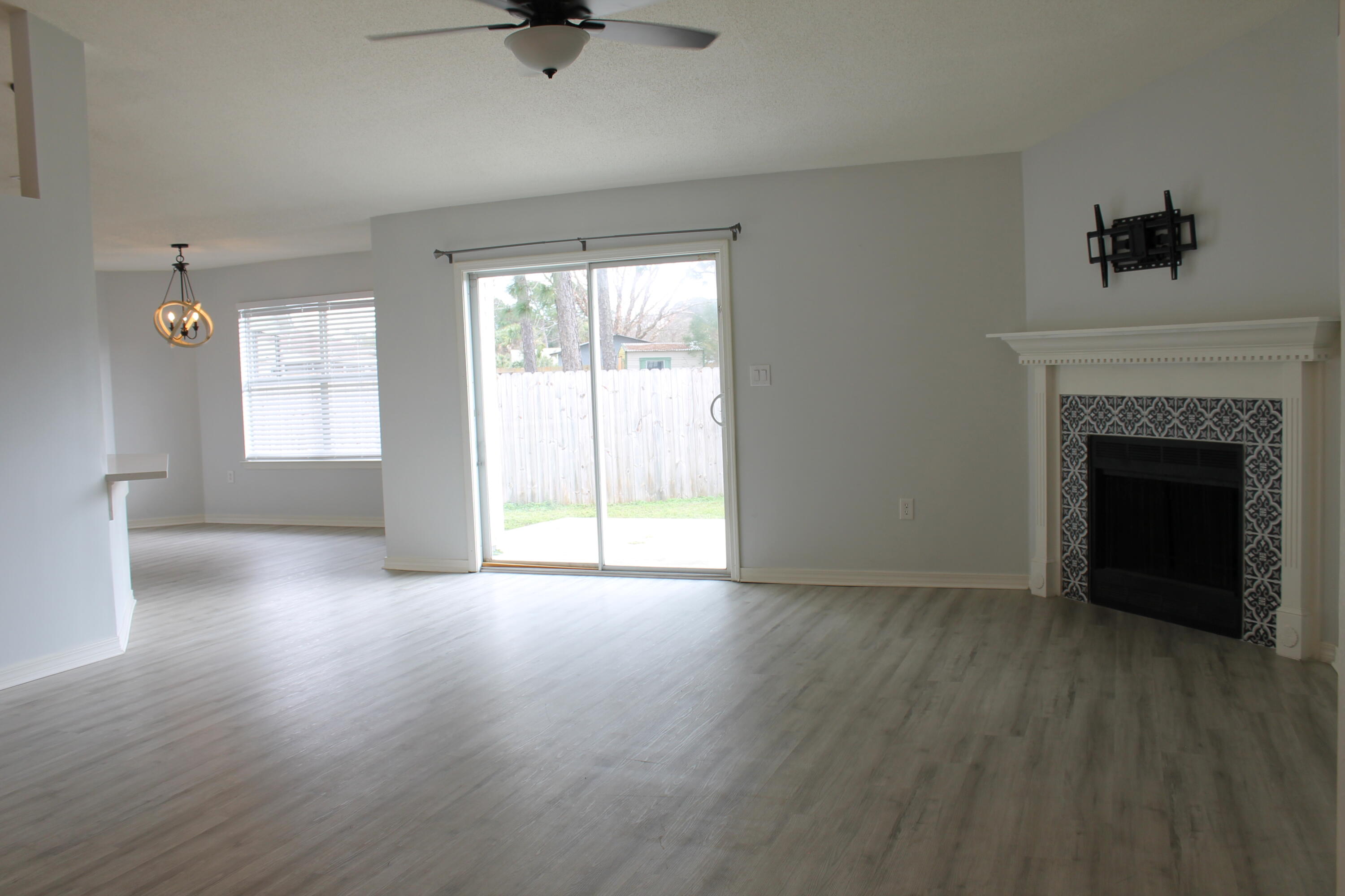 HAMPTON RIDGE ESTATES - Residential Lease