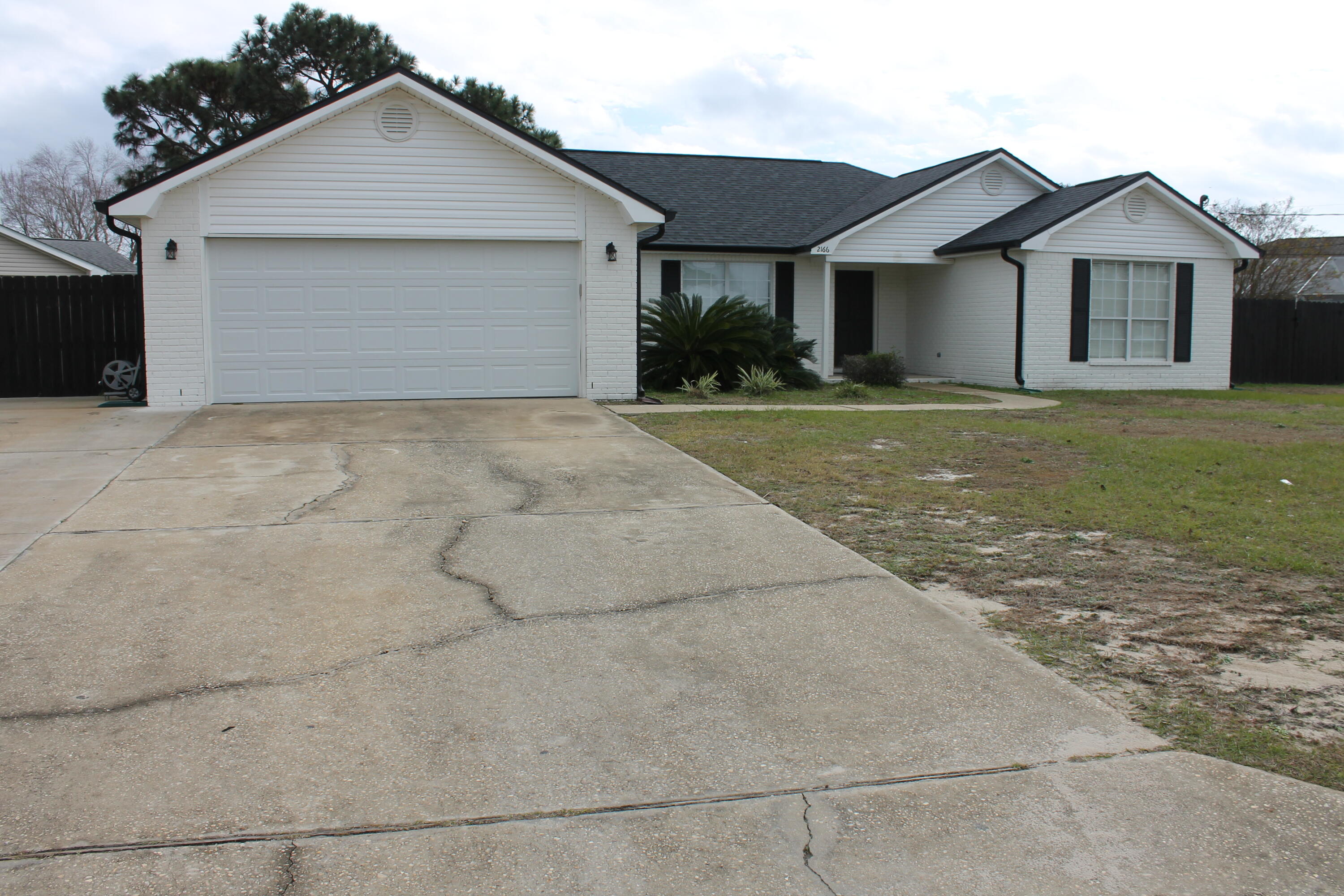 HAMPTON RIDGE ESTATES - Residential Lease