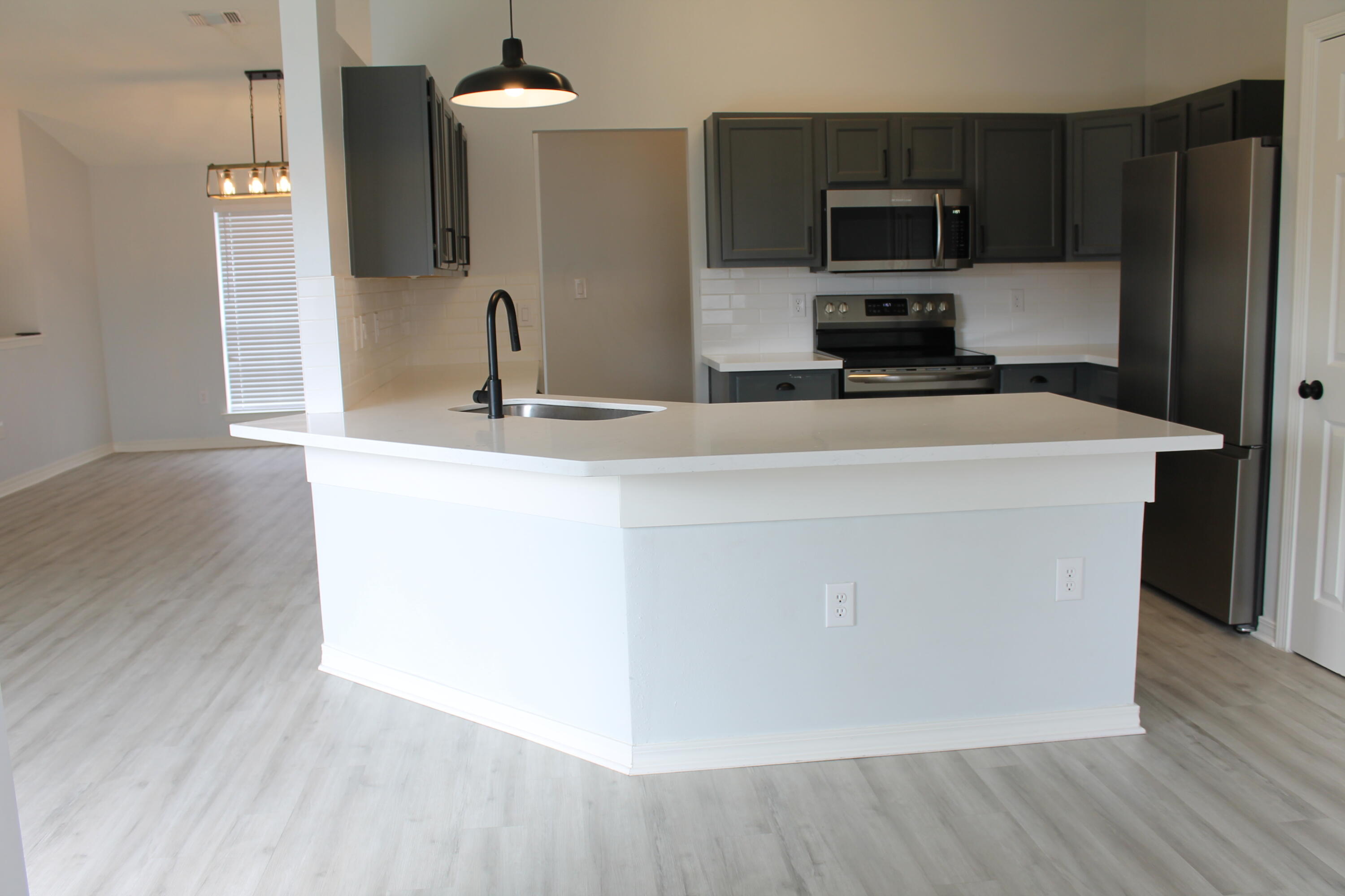 HAMPTON RIDGE ESTATES - Residential Lease