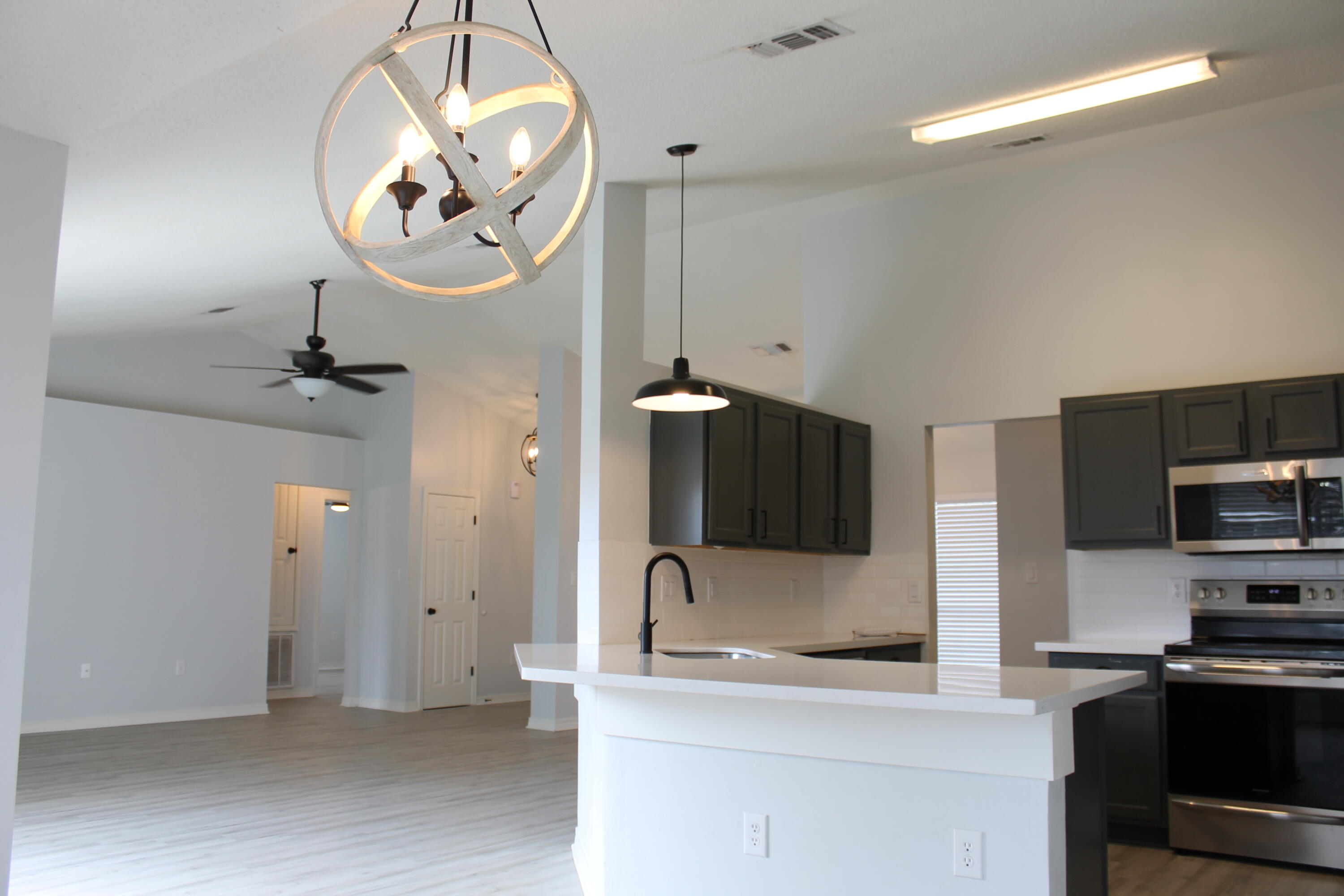 HAMPTON RIDGE ESTATES - Residential Lease