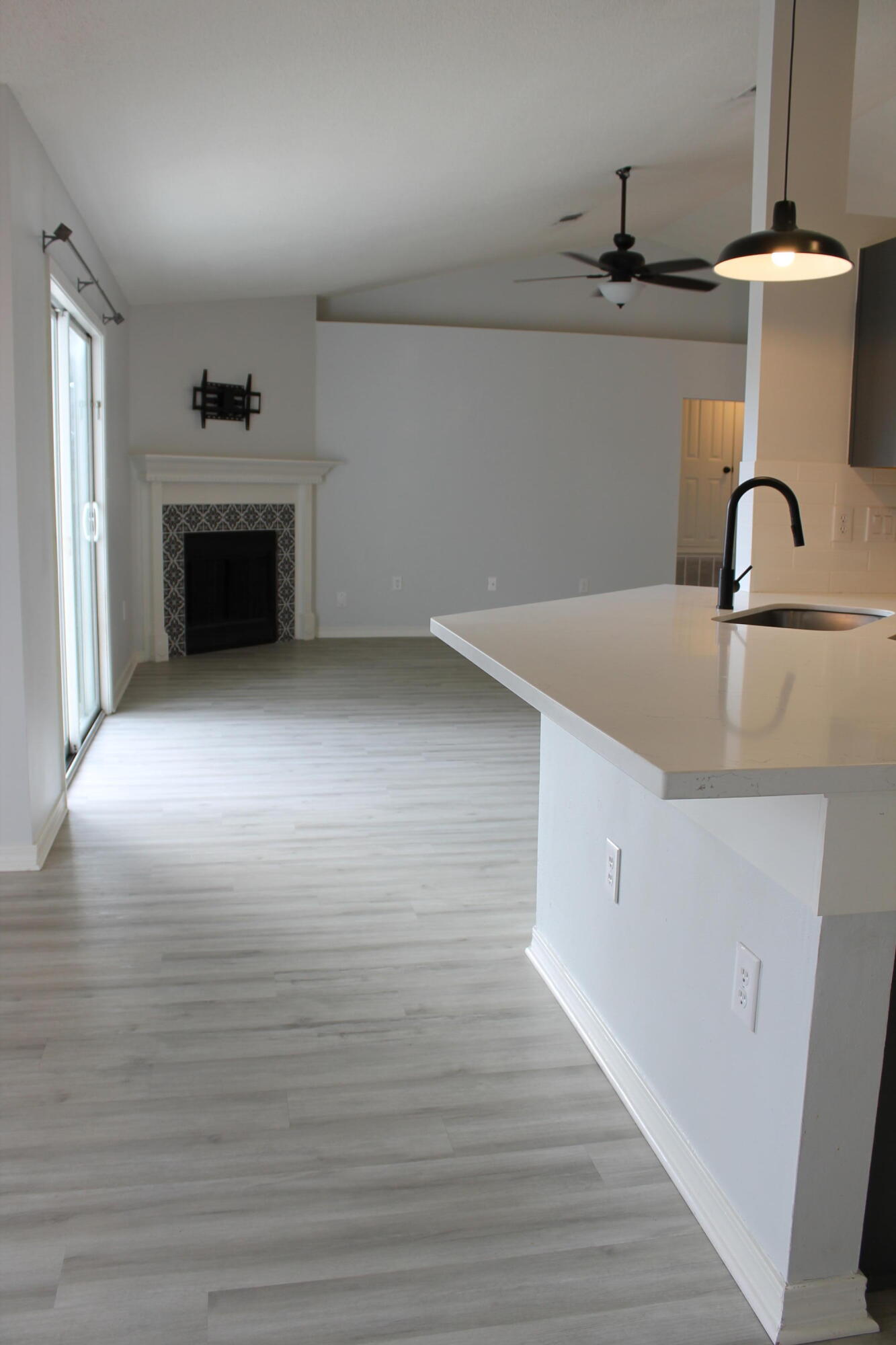 HAMPTON RIDGE ESTATES - Residential Lease