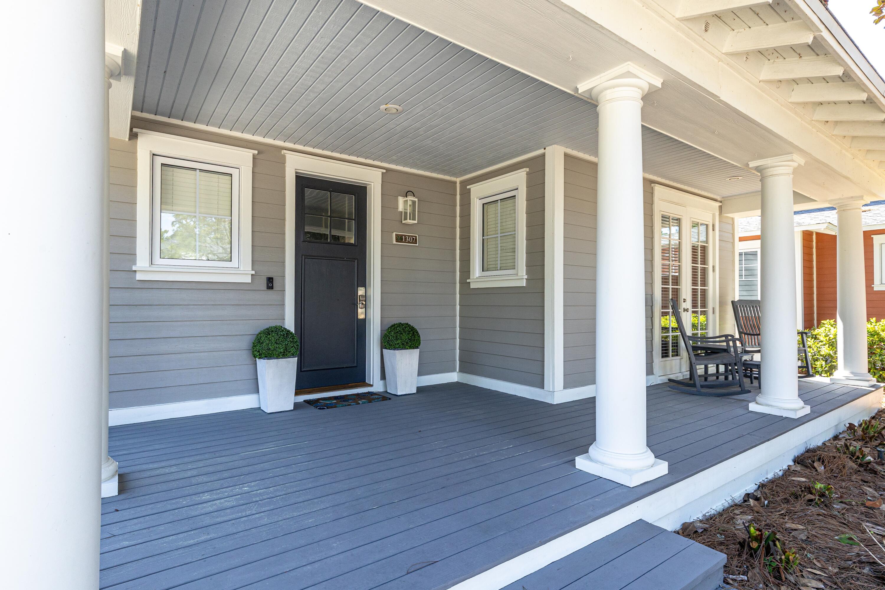 LAUREL GROVE - Residential