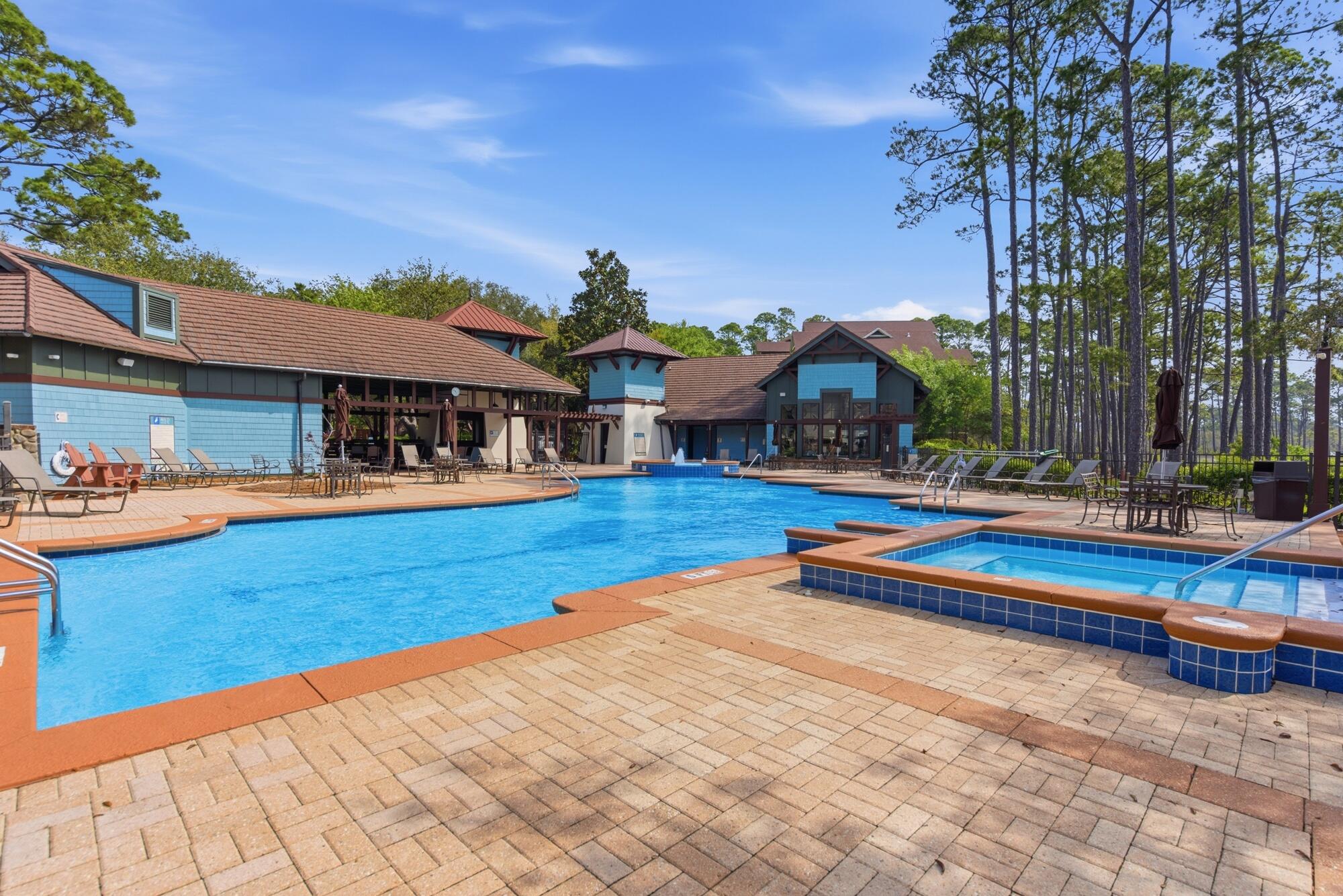 WILD HERON LAKESIDE LODGE - Residential