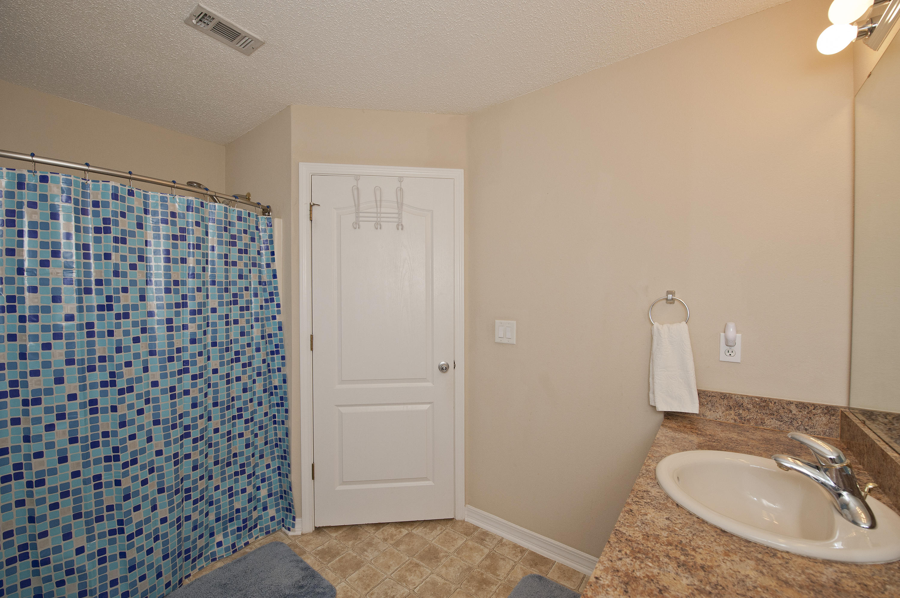 SKY RIDGE ESTATES 1ST ADD - Residential