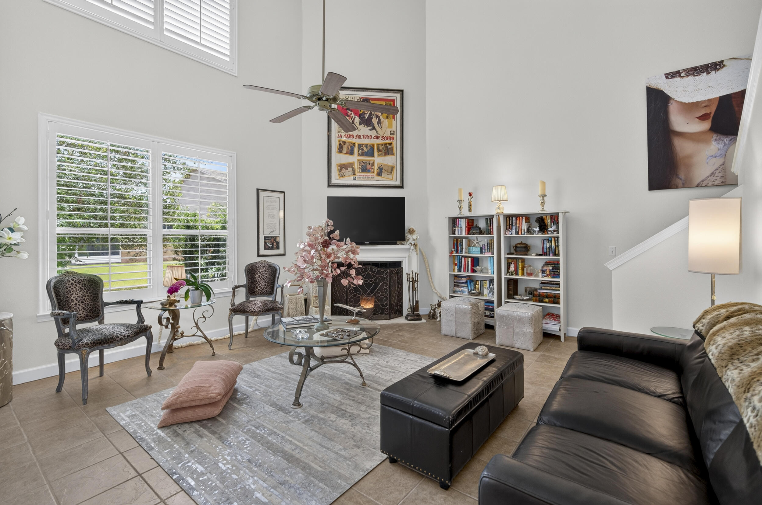 Escada S/D - Residential