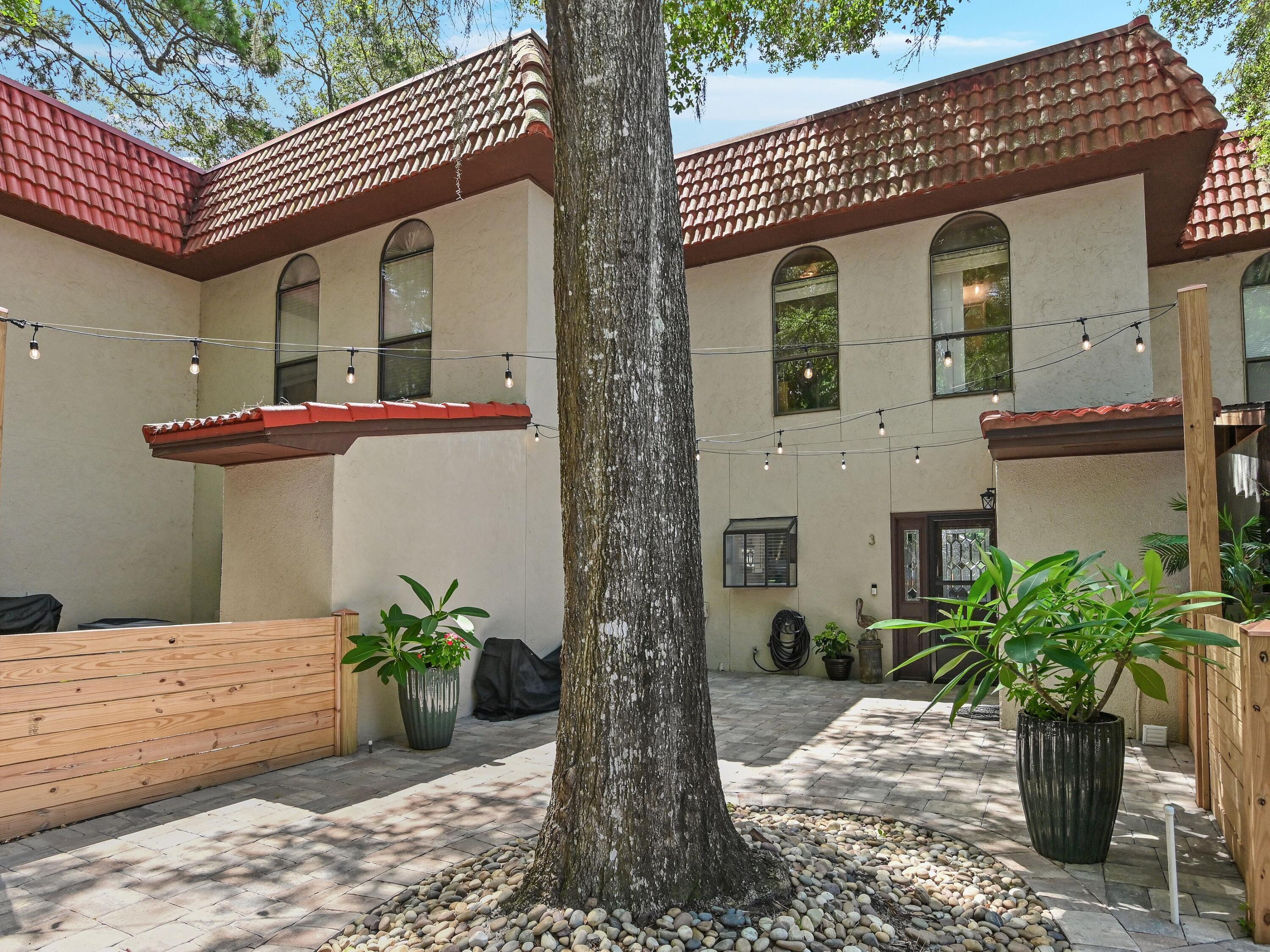 ARROYA CASSA - Residential