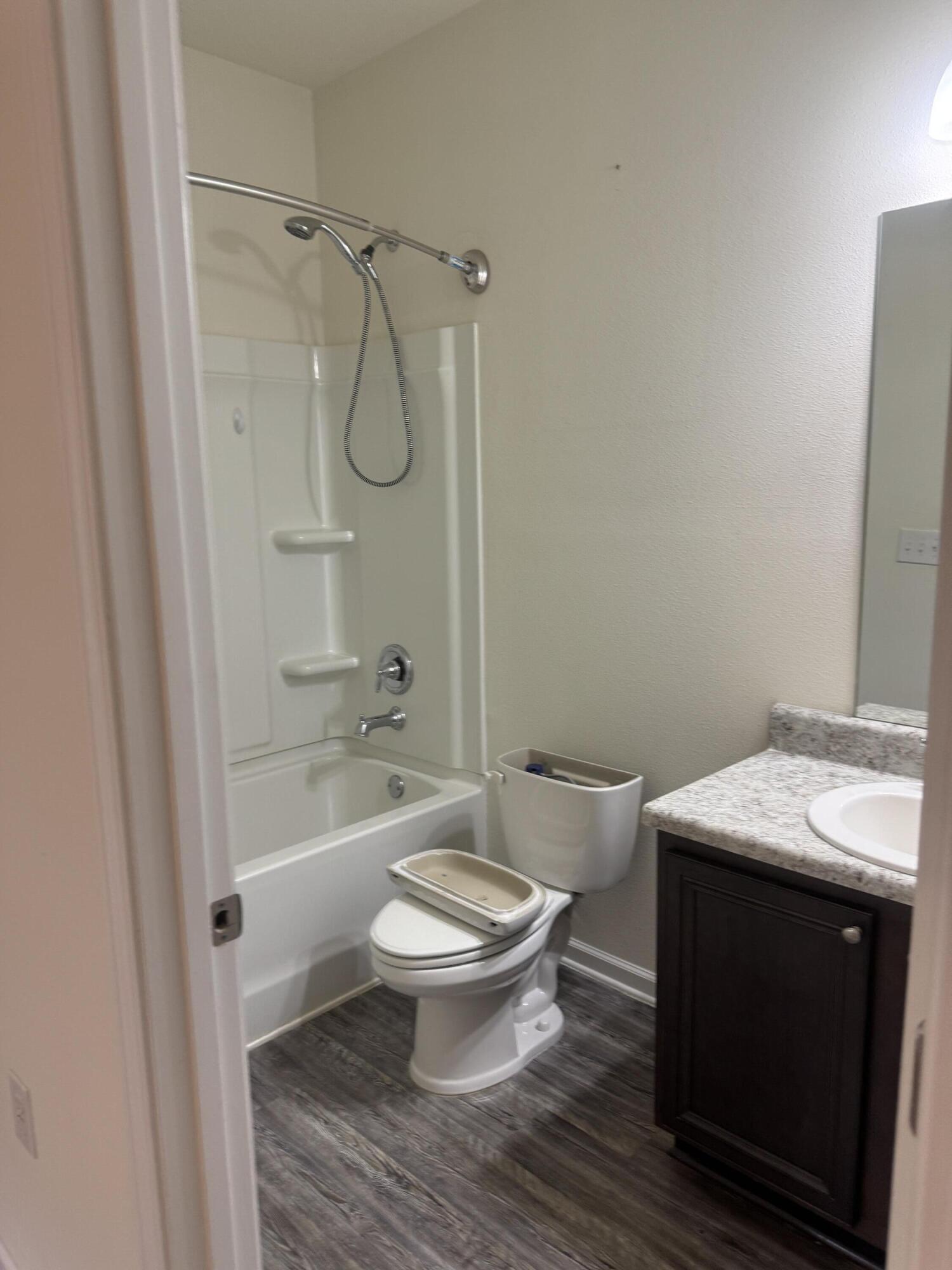 Redstone Commons - Residential Lease