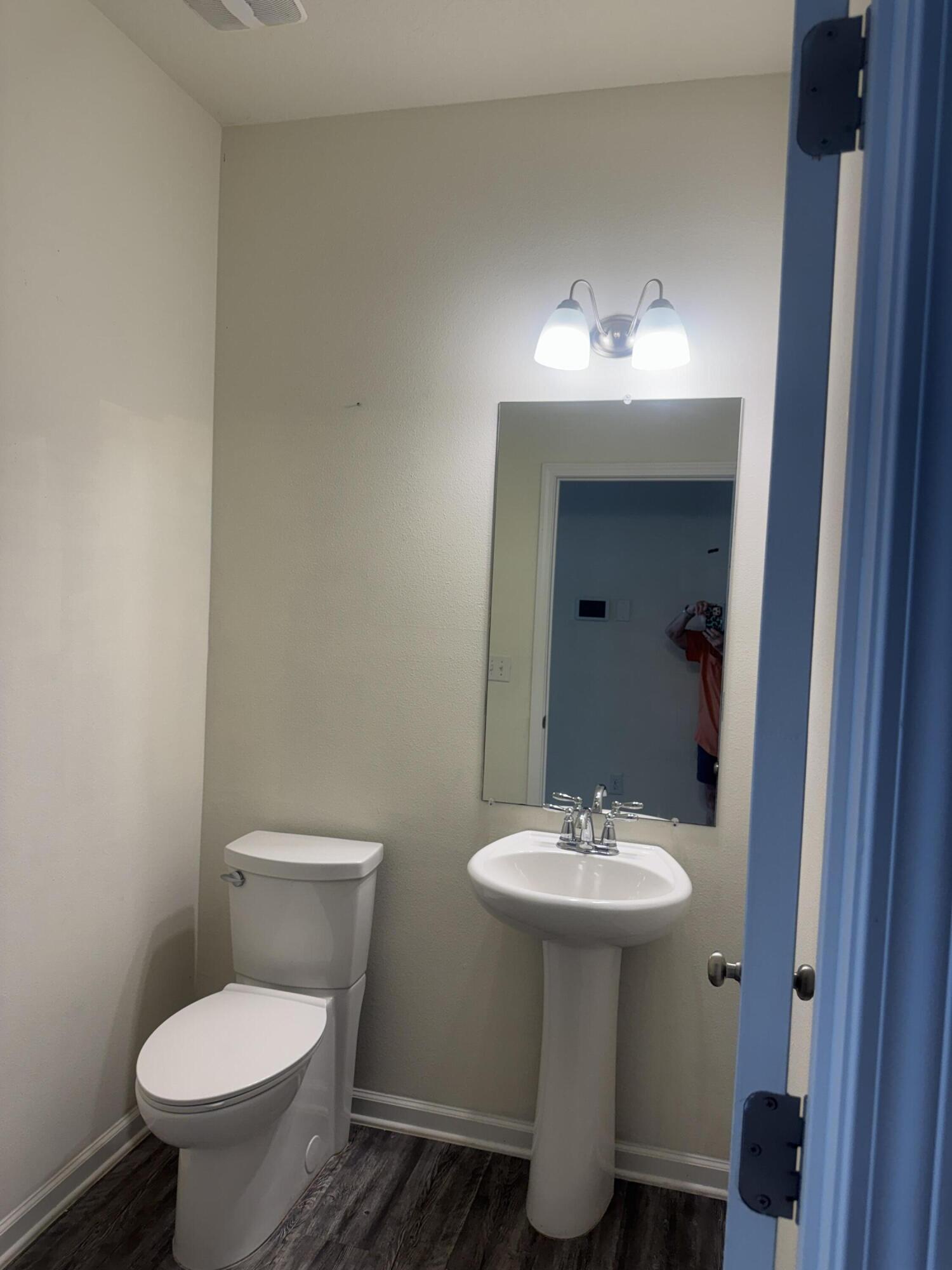 Redstone Commons - Residential Lease