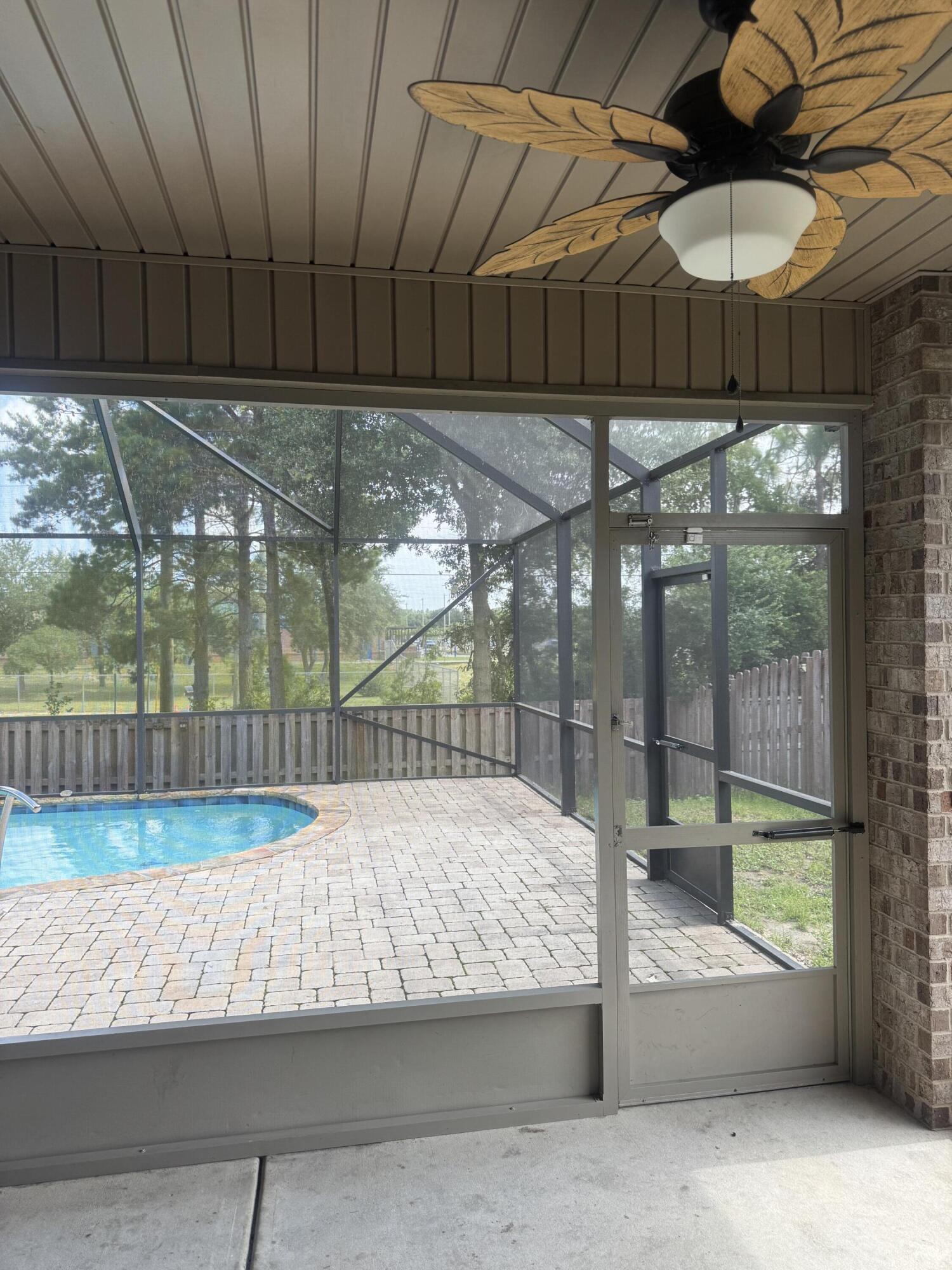 Redstone Commons - Residential Lease