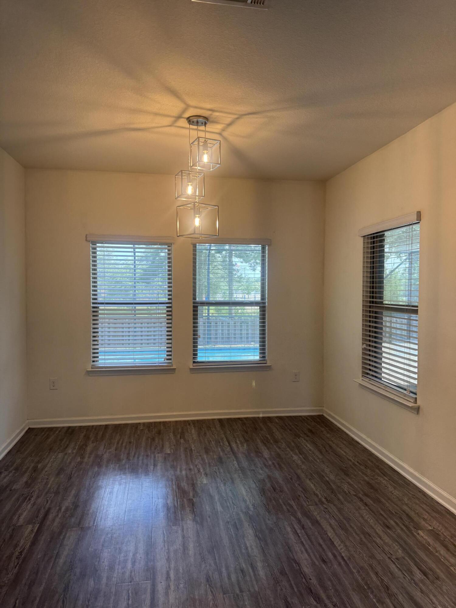 Redstone Commons - Residential Lease