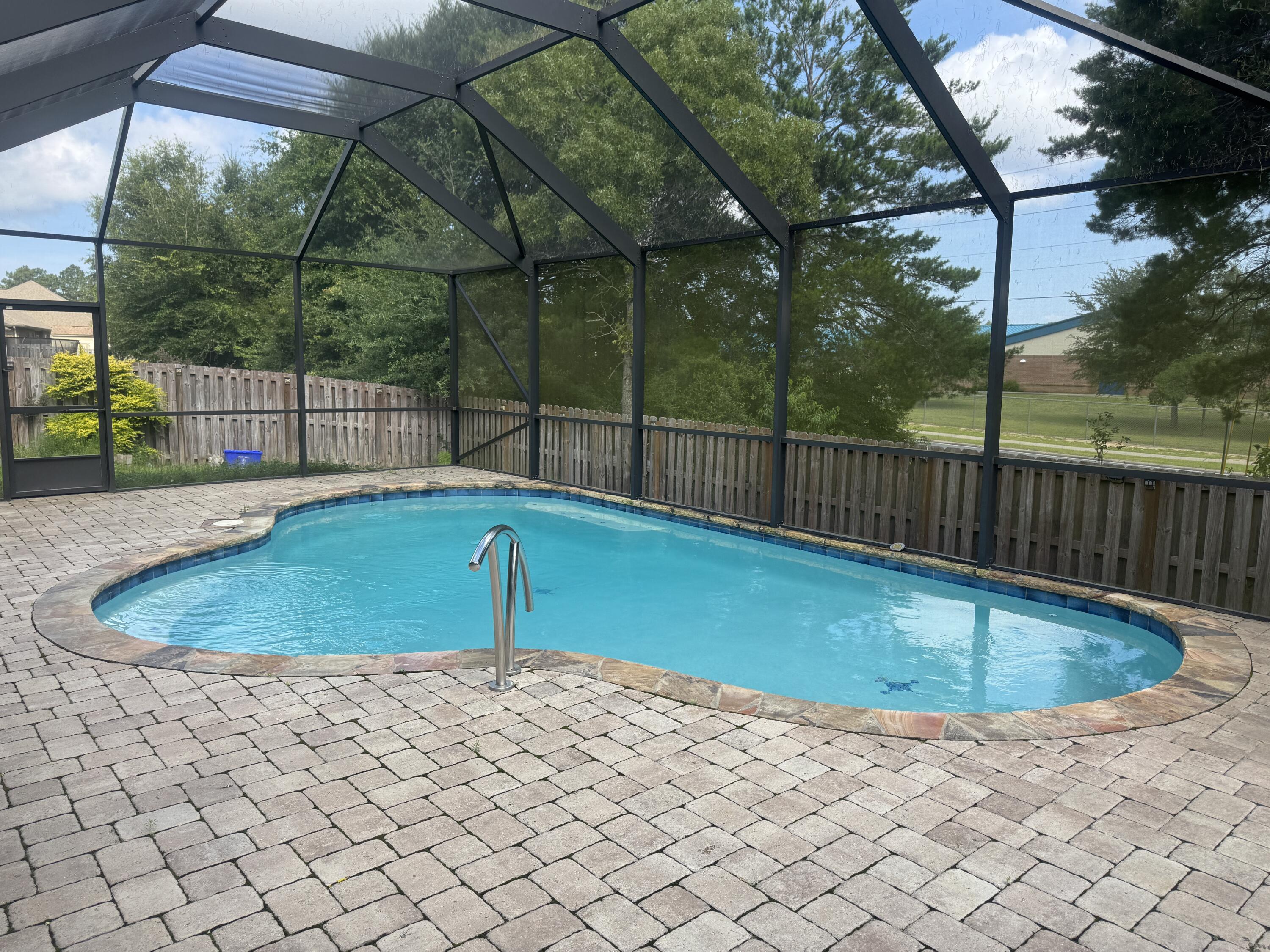 Redstone Commons - Residential Lease