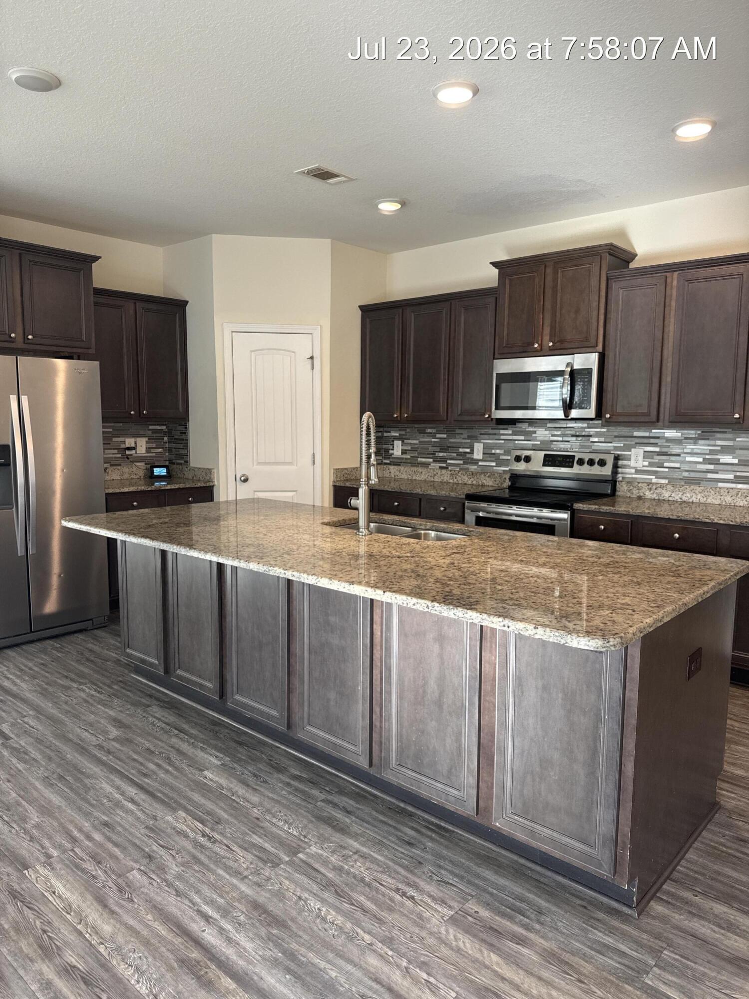 Redstone Commons - Residential Lease