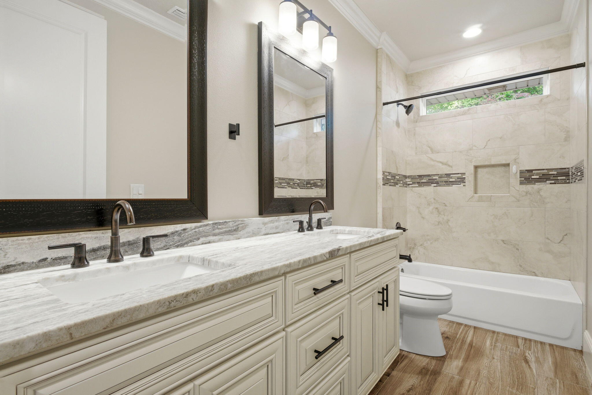CLAIRES VINEYARD - Residential
