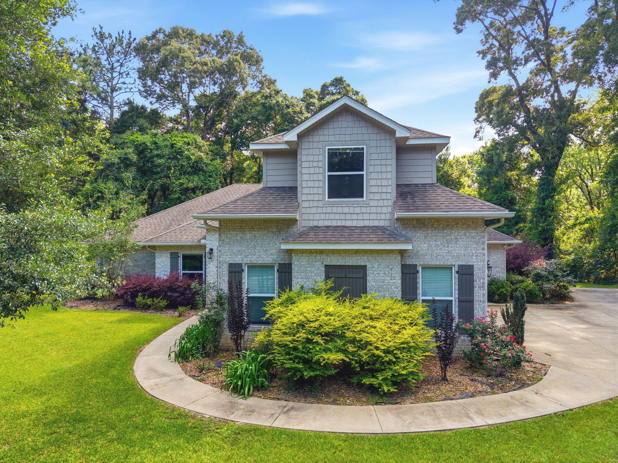 CLAIRES VINEYARD - Residential