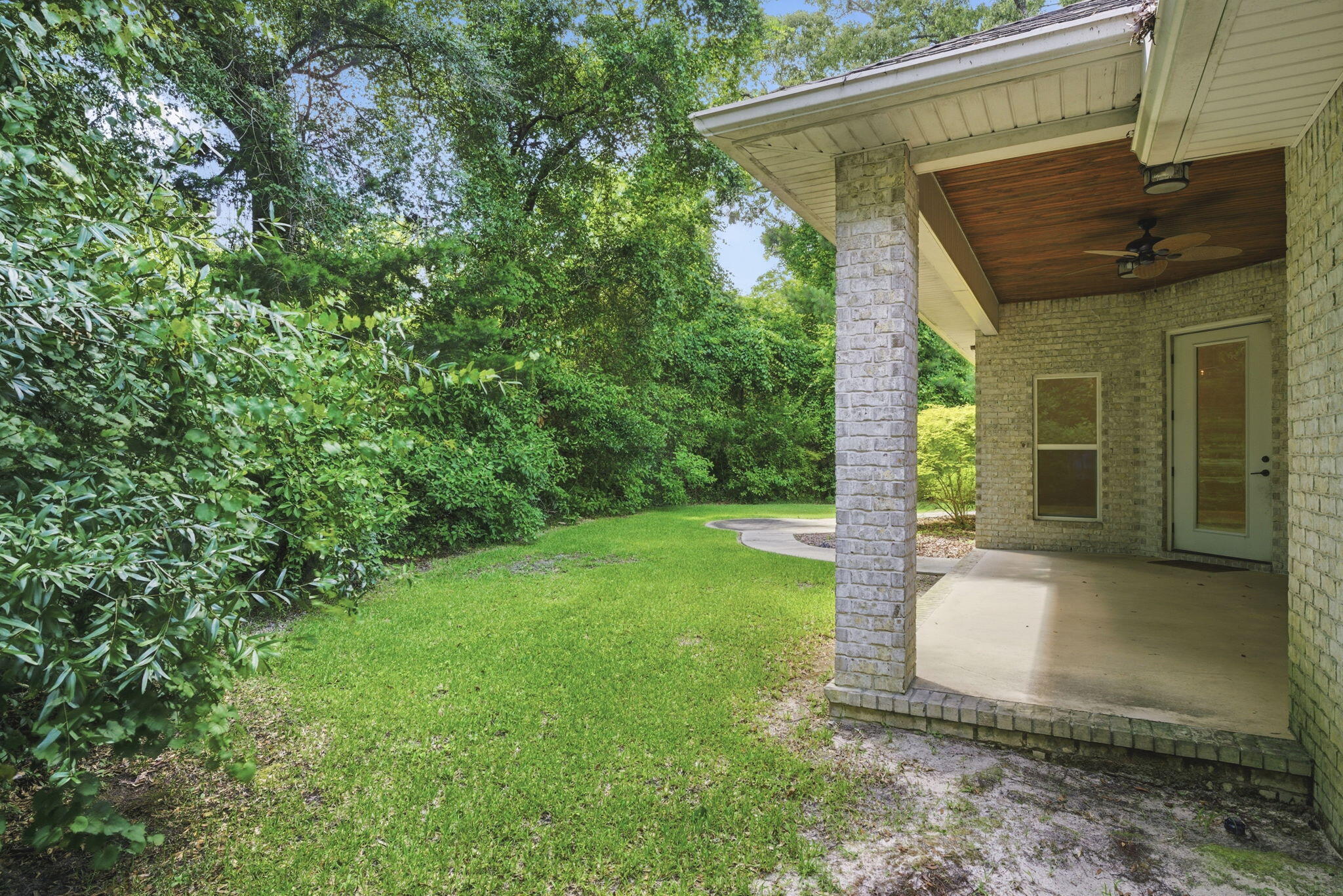 CLAIRES VINEYARD - Residential