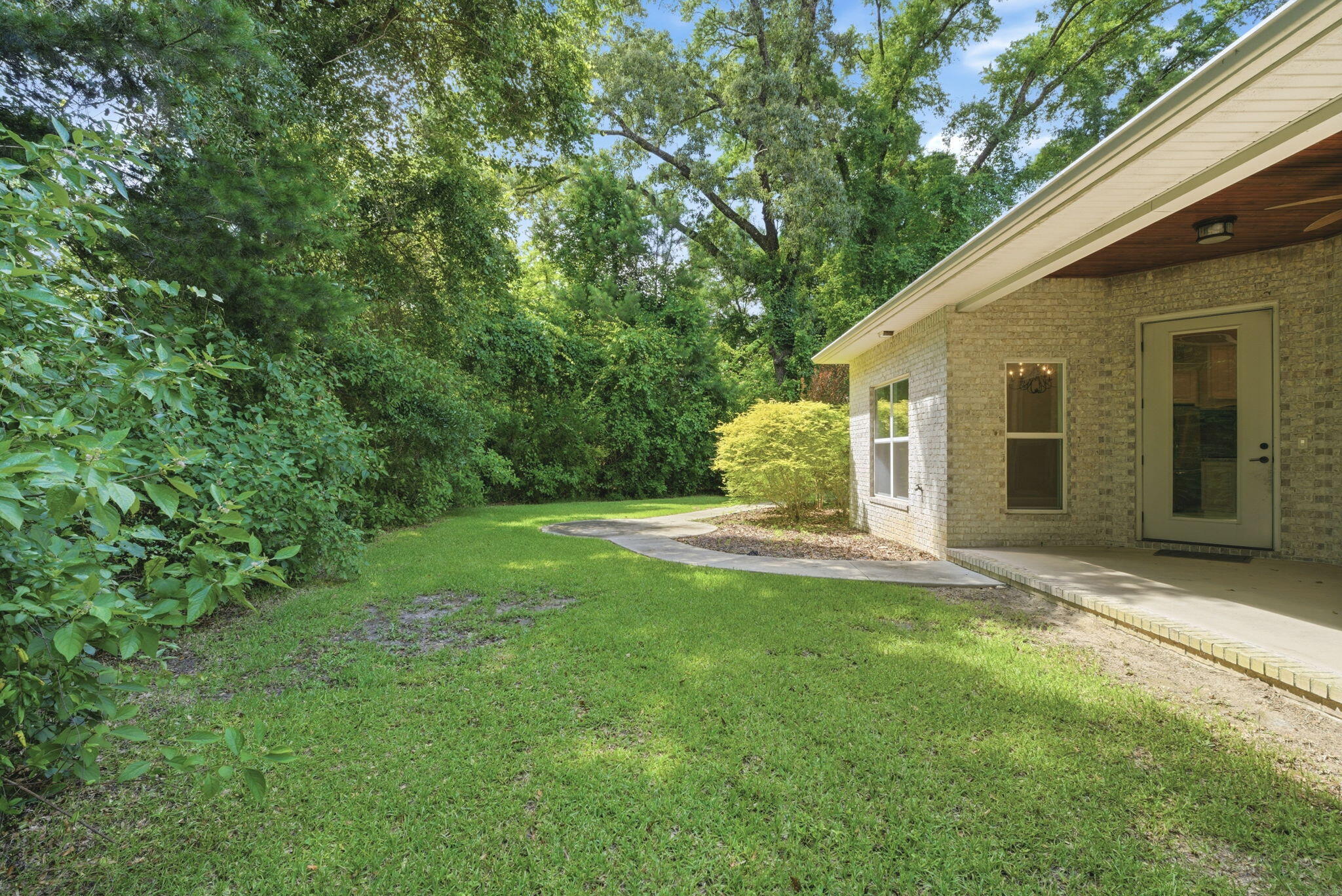 CLAIRES VINEYARD - Residential