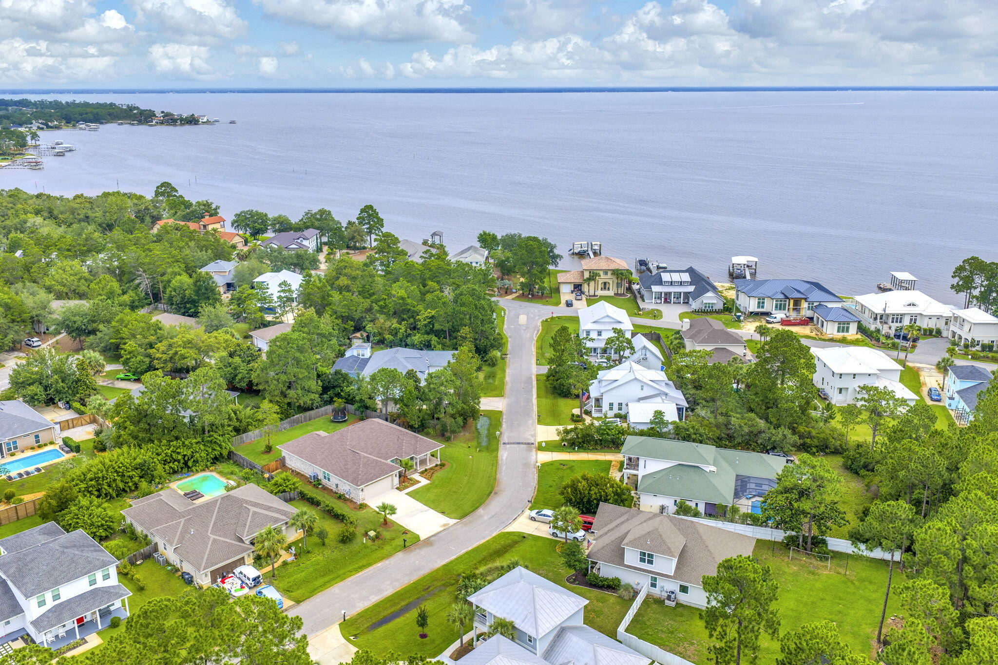 PELICAN BAY S/D - Residential