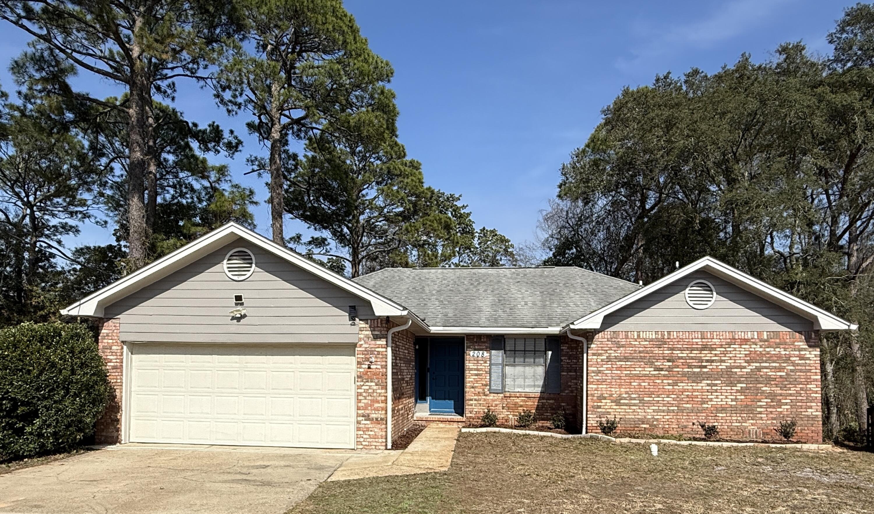 MARY ESTHER MANOR - Residential