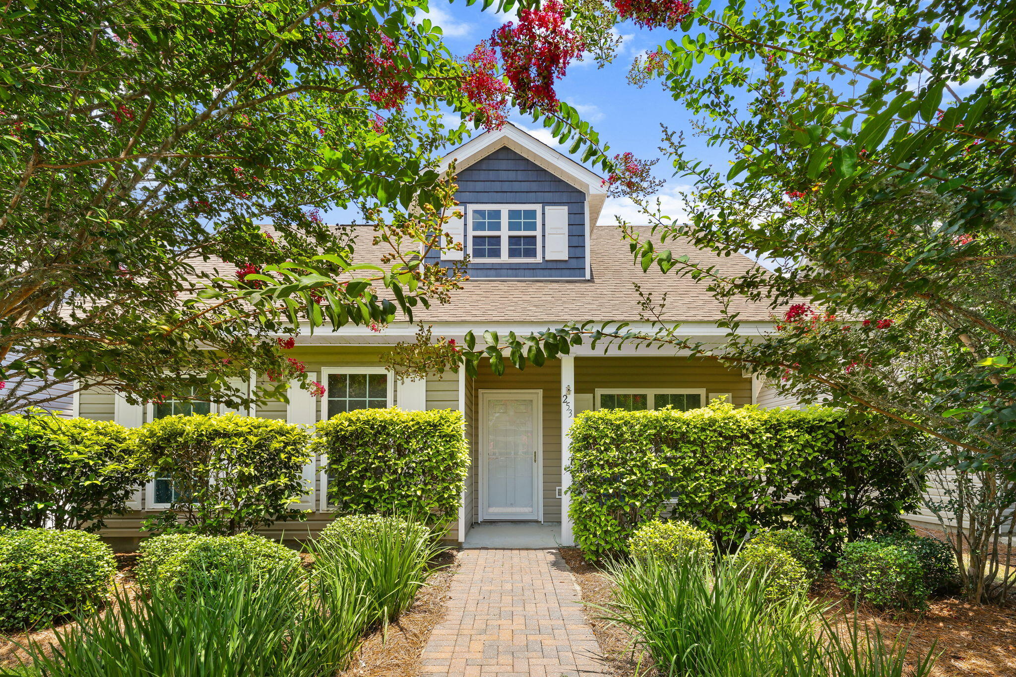 HAMMOCK BAY - Residential