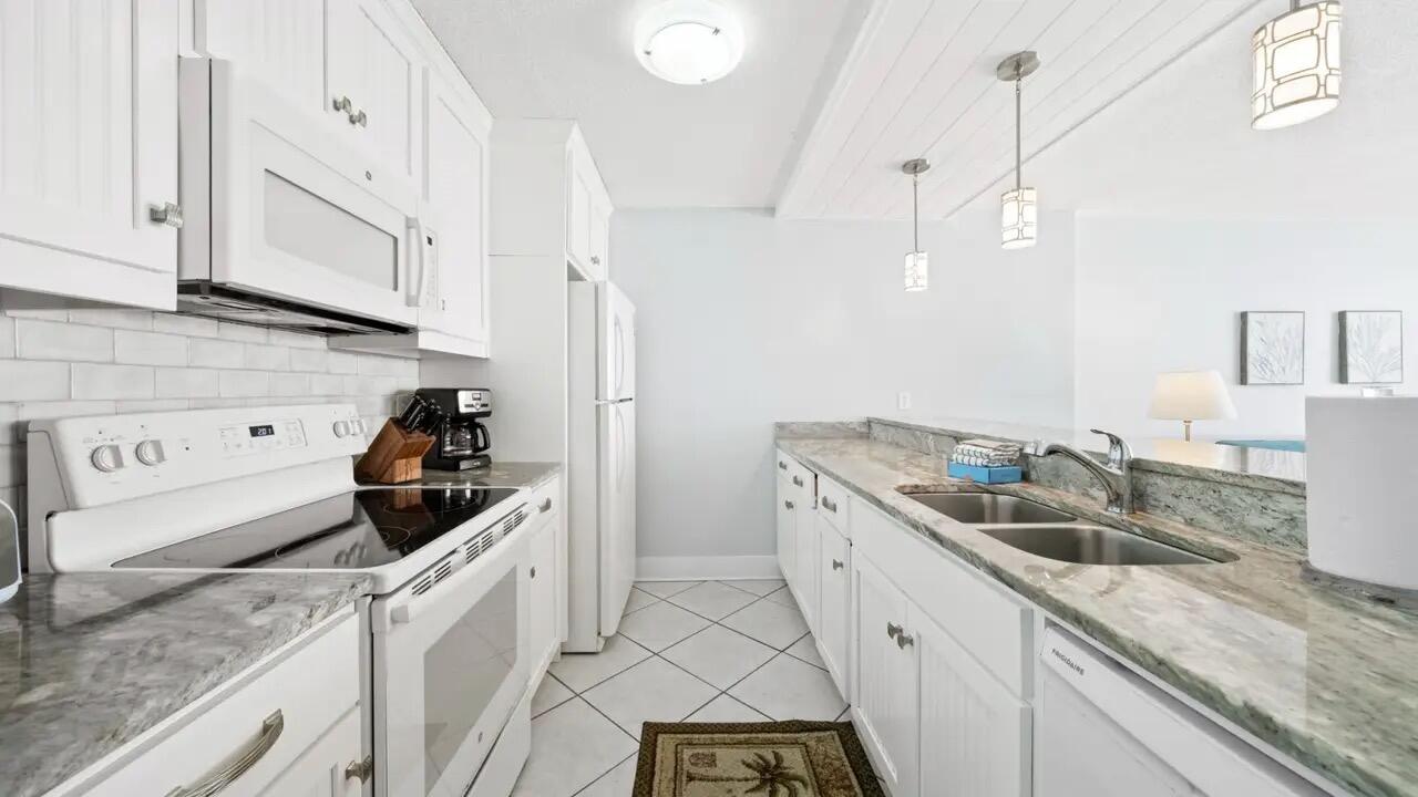 DUNES OF PANAMA PH 5 CONDO - Residential